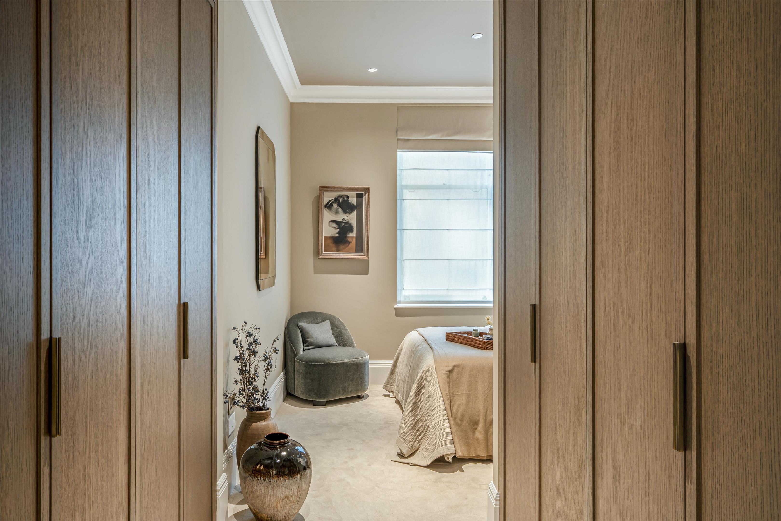 Allen House, 8 Allen Street, Kensington, London, W8 6BH