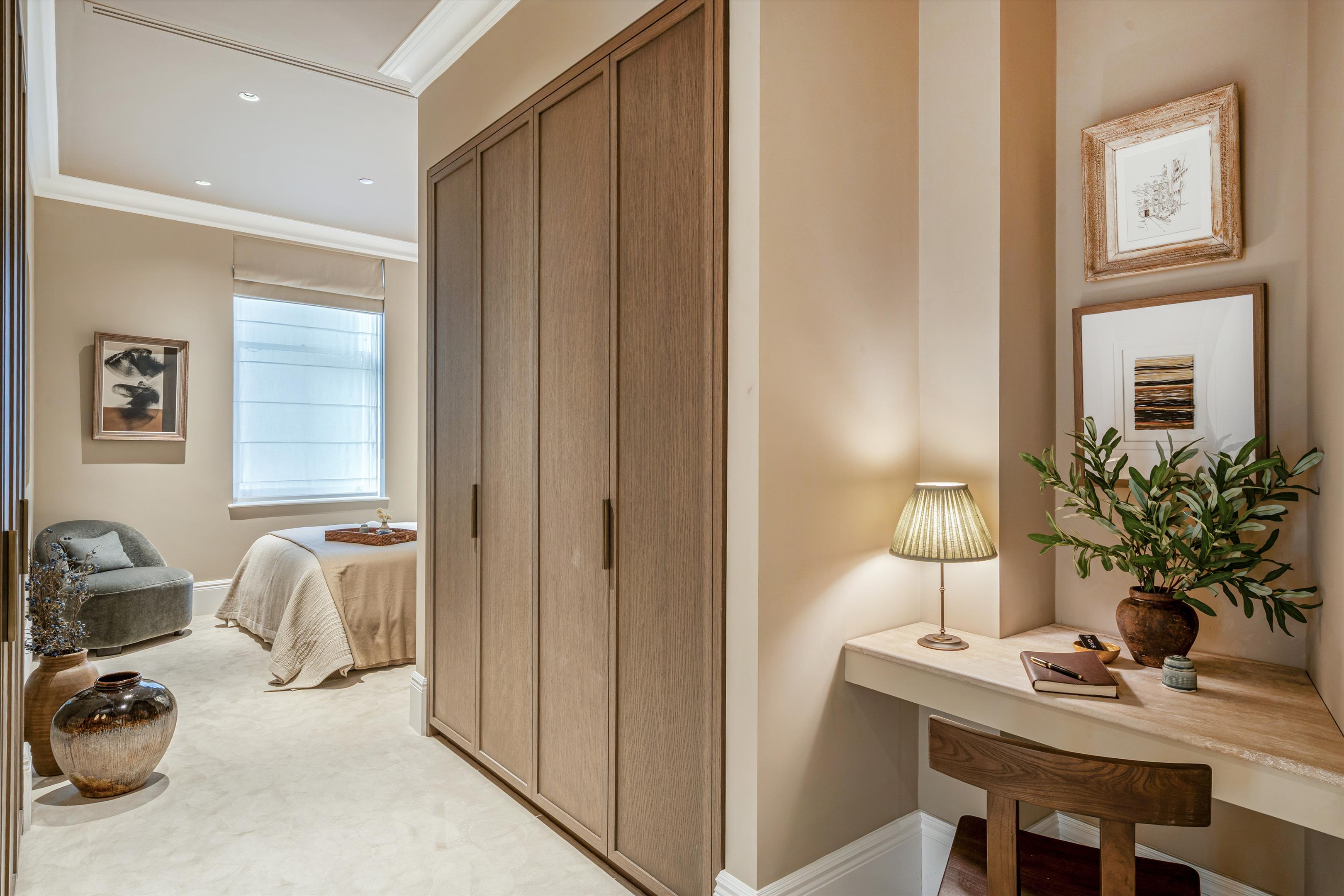 Allen House, 8 Allen Street, Kensington, London, W8 6BH