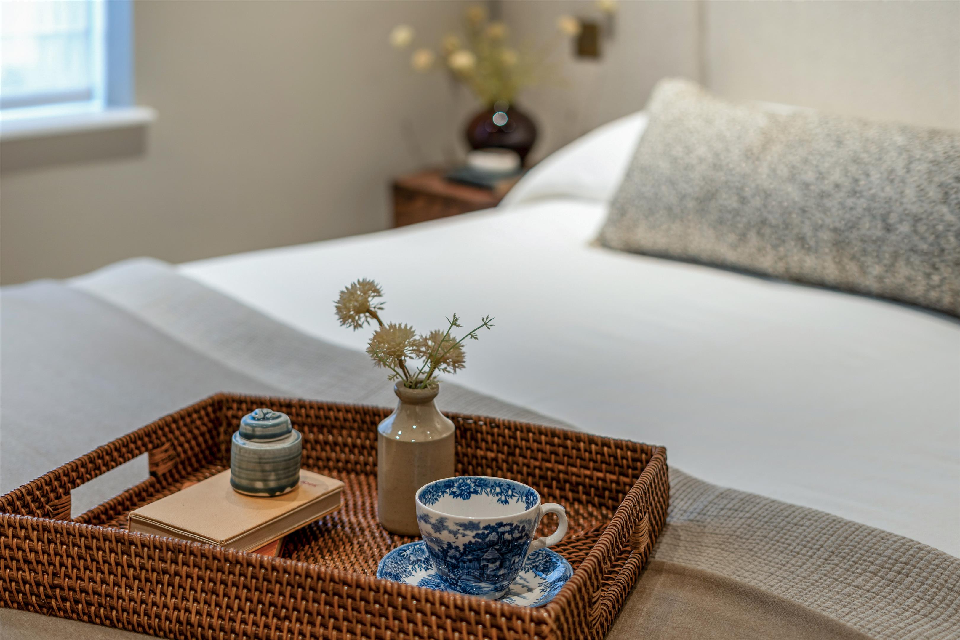 Allen House, 8 Allen Street, Kensington, London, W8 6BH