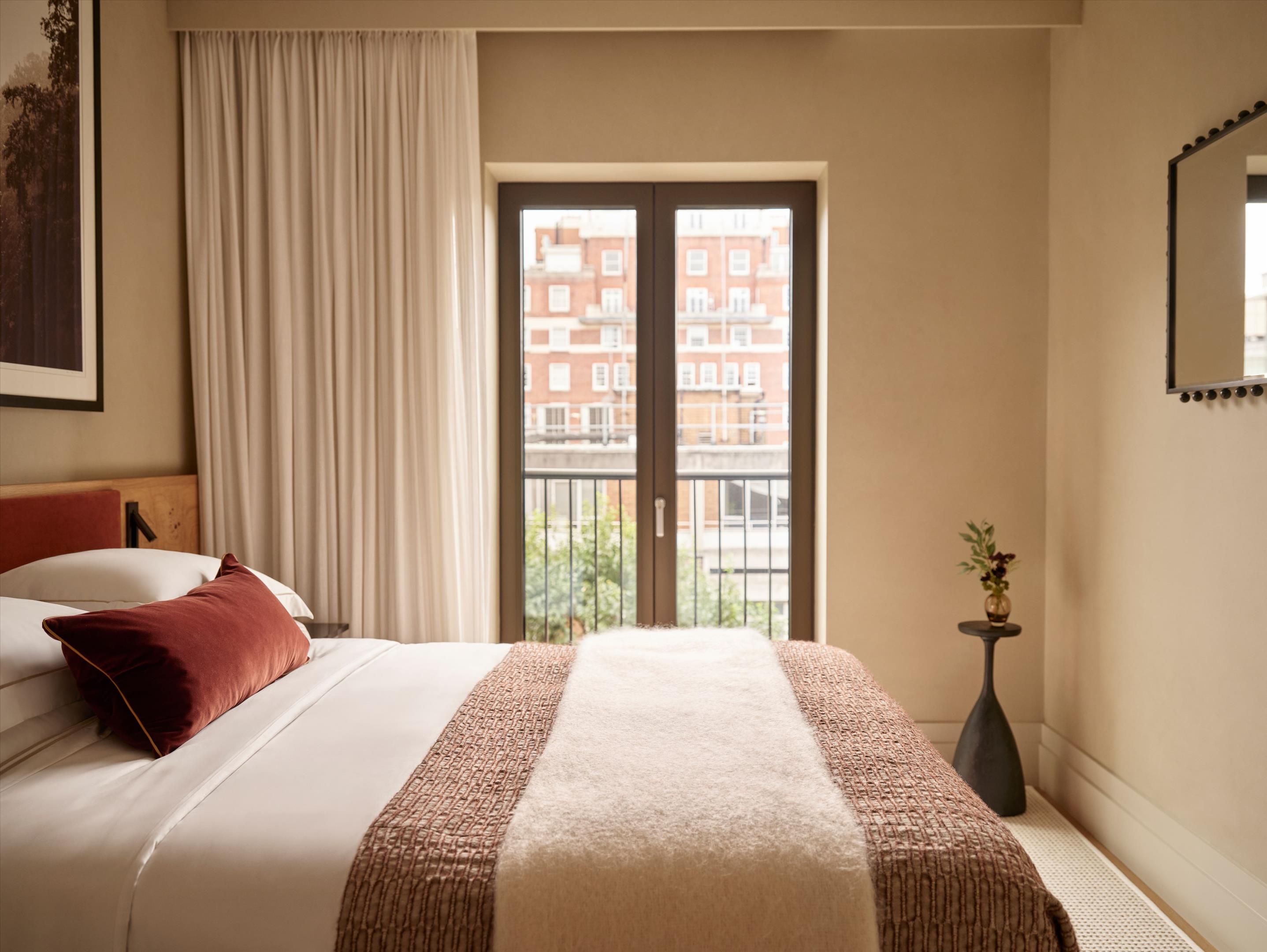 100 George Street, Marylebone, London, W1U 8NU