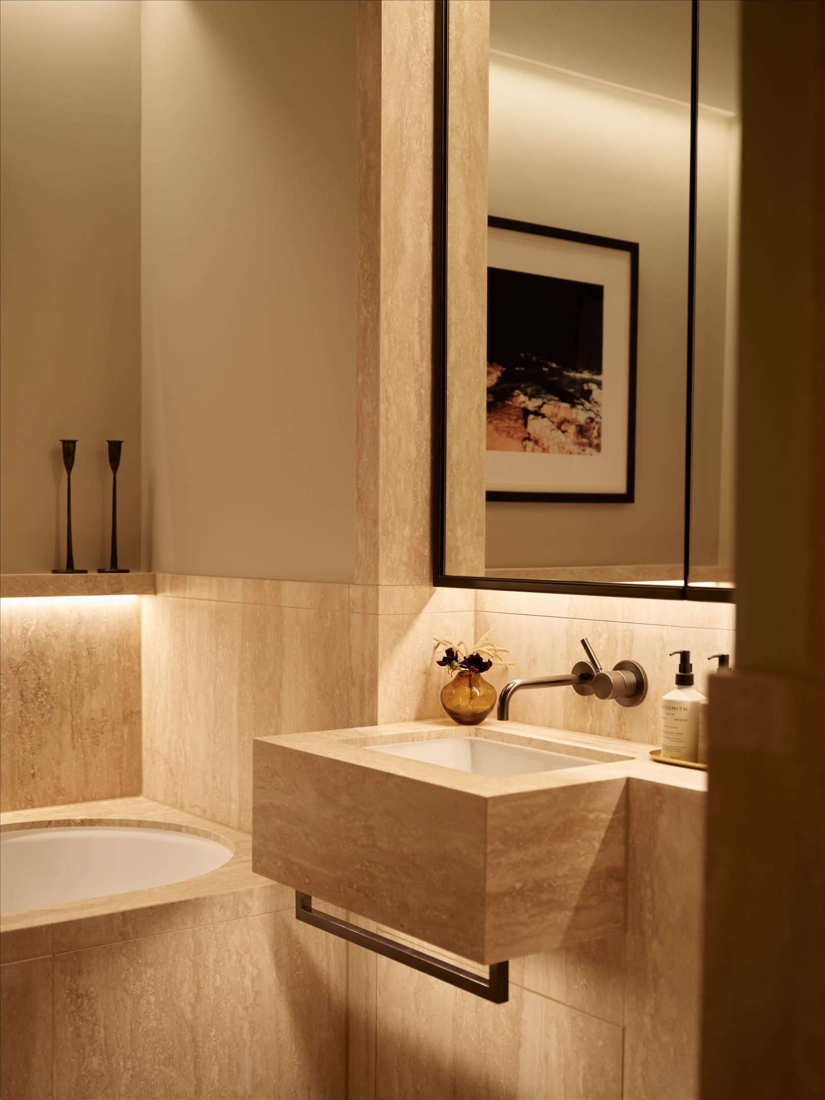 100 George Street, Marylebone, London, W1U 8NU