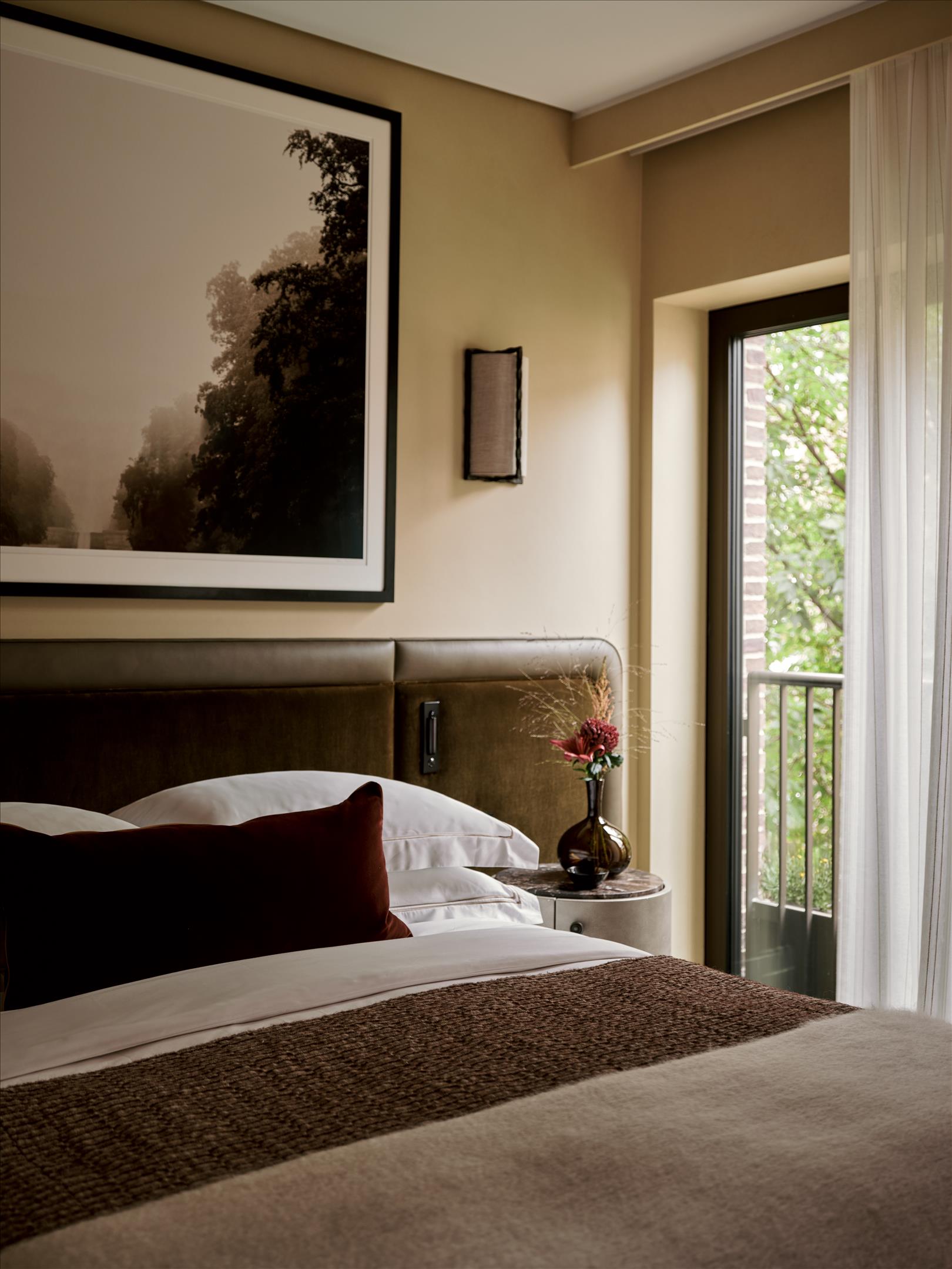 100 George Street, Marylebone, London, W1U 8NU