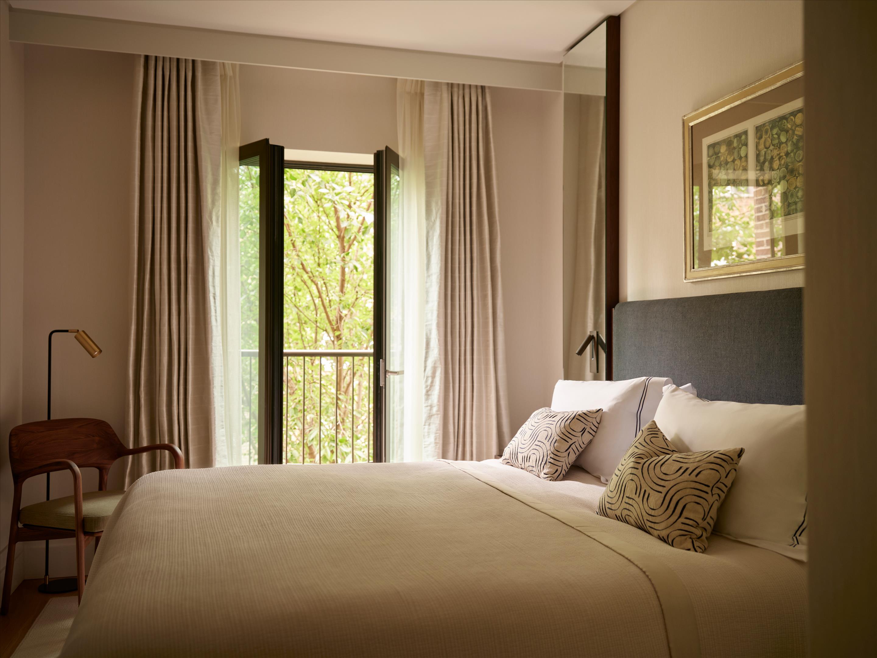 100 George Street, Marylebone, London, W1U 8NU