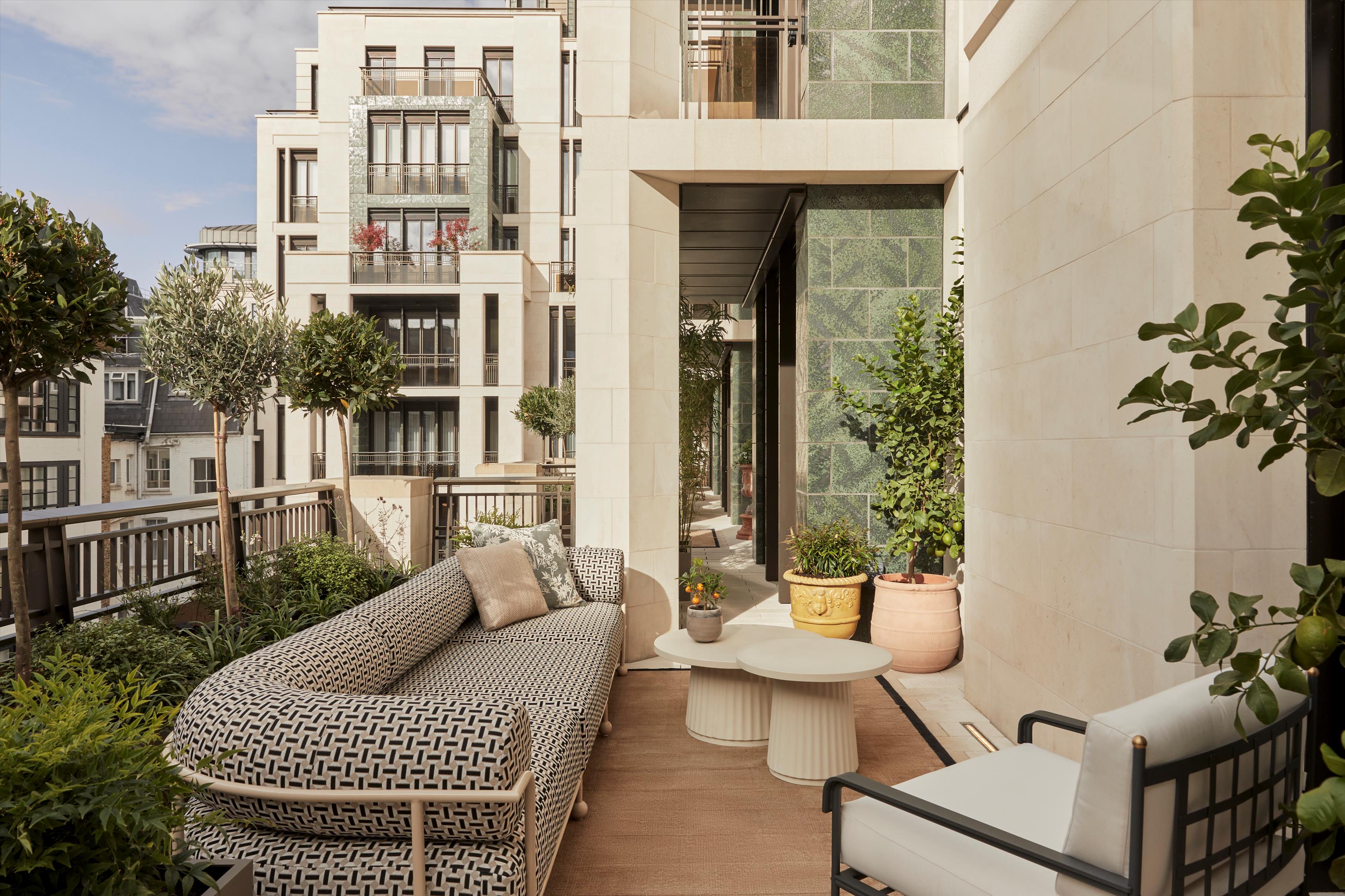 60 Curzon Street, Mayfair, London, W1J 8PG