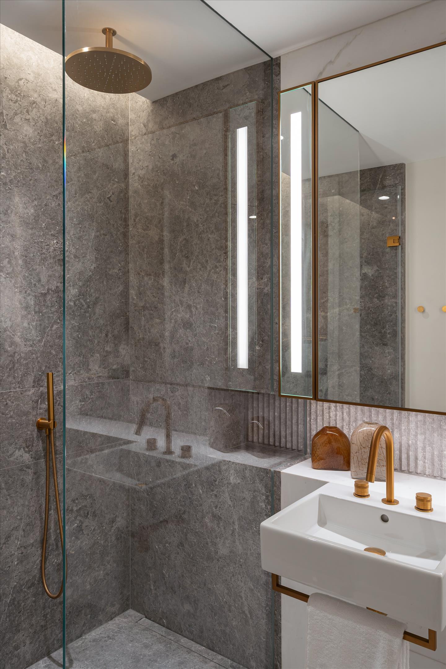 One Carrington Street, Mayfair, London, W1J 7AF