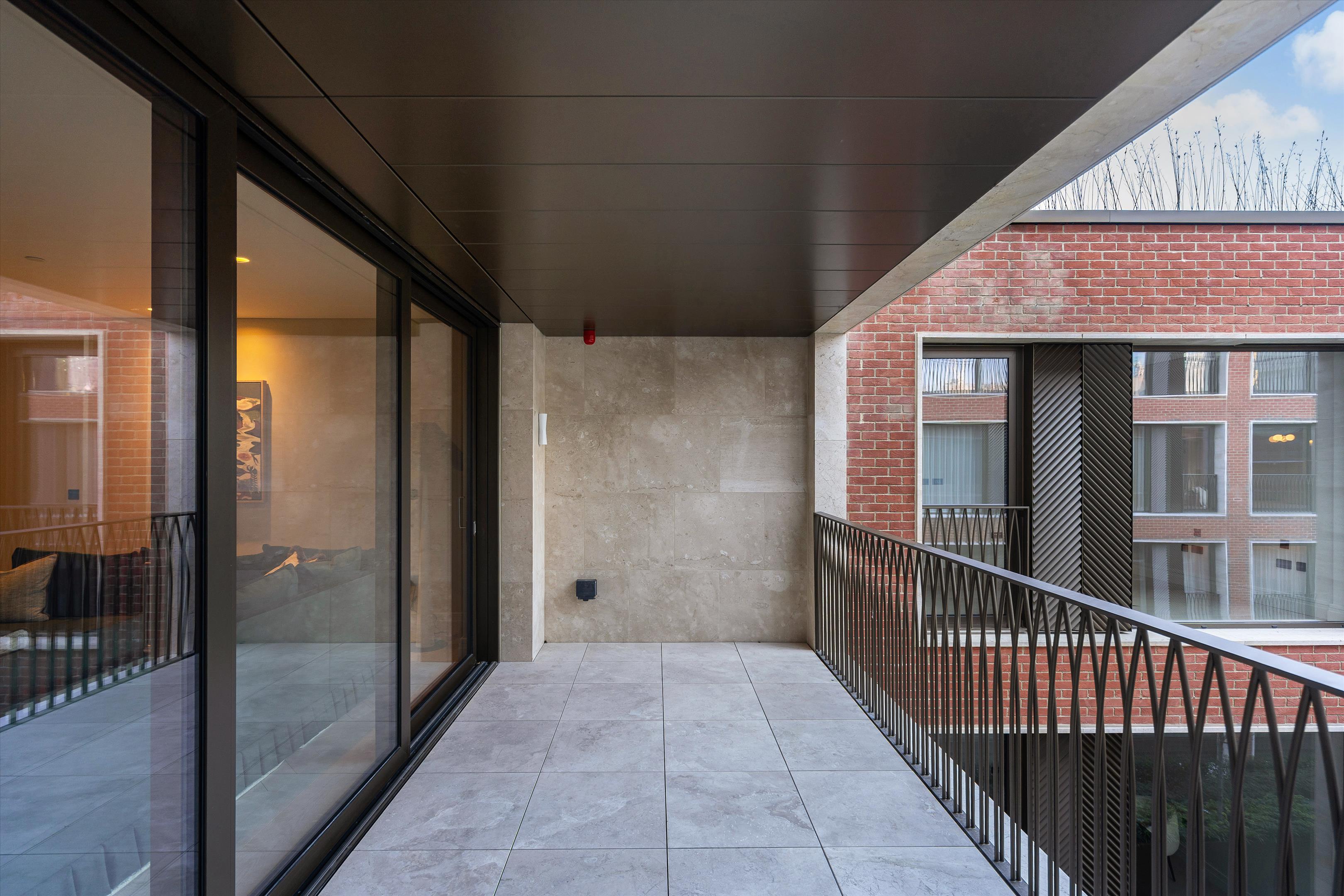 One Carrington Street, Mayfair, London, W1J 7AF