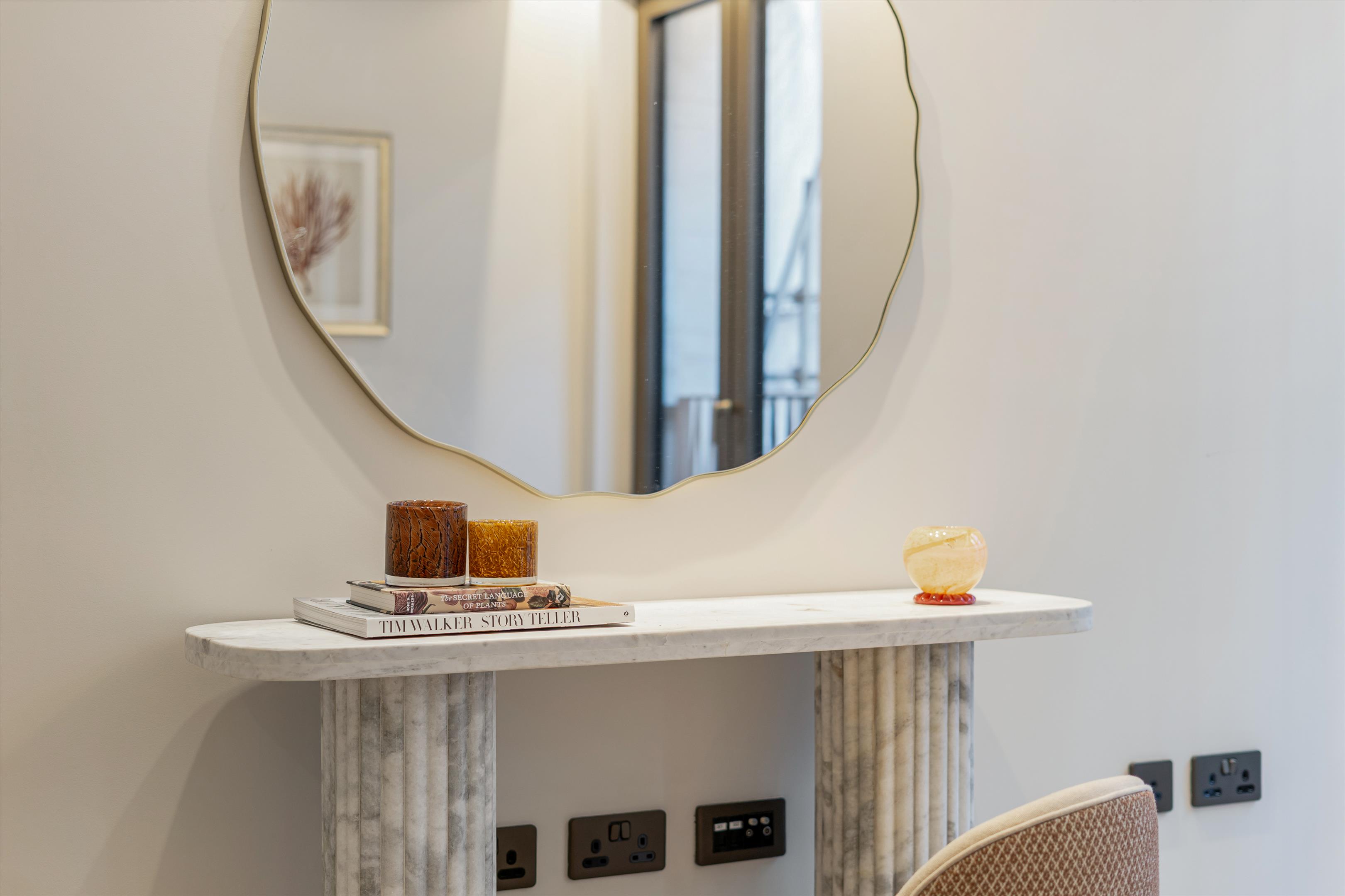 One Carrington Street, Mayfair, London, W1J 7AF
