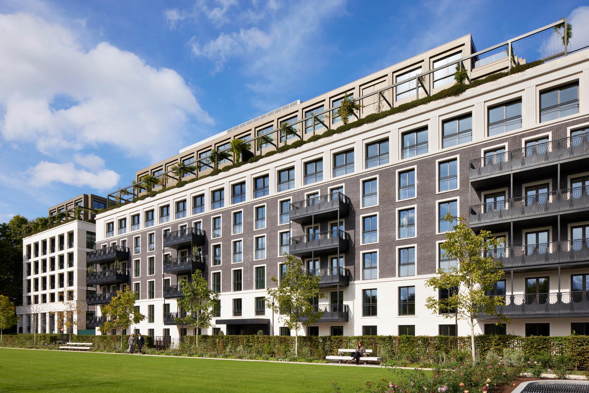 Chelsea Barracks, One Five Fields Square, Belgravia, London, SW1W 8BW | Knight Frank