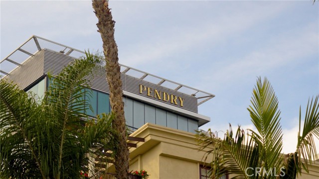 8400 De Longpre AVE Unit: 106