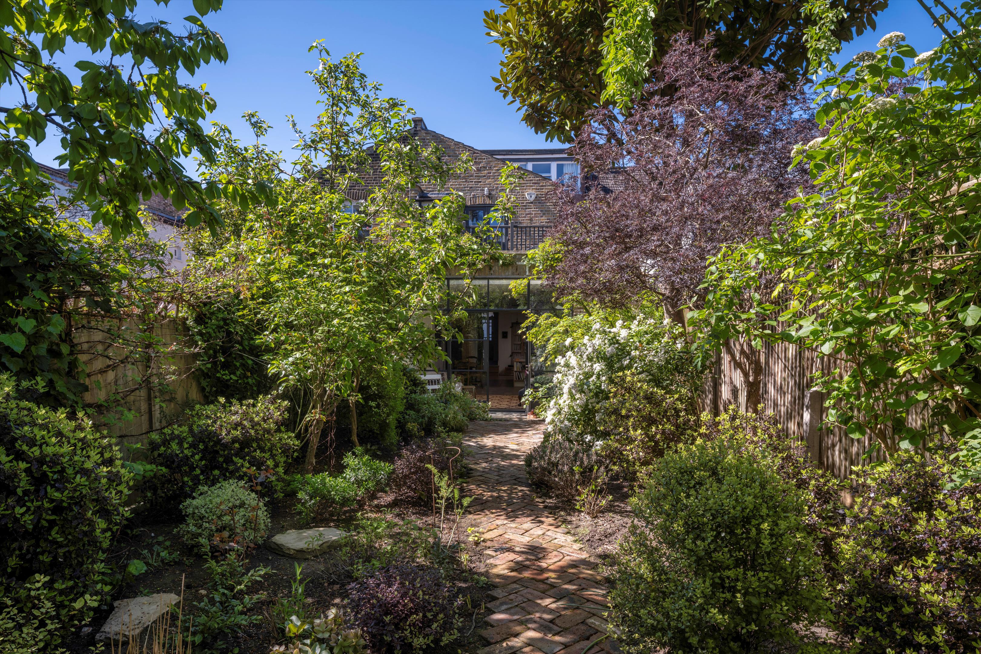 Crediton Road, London, NW10