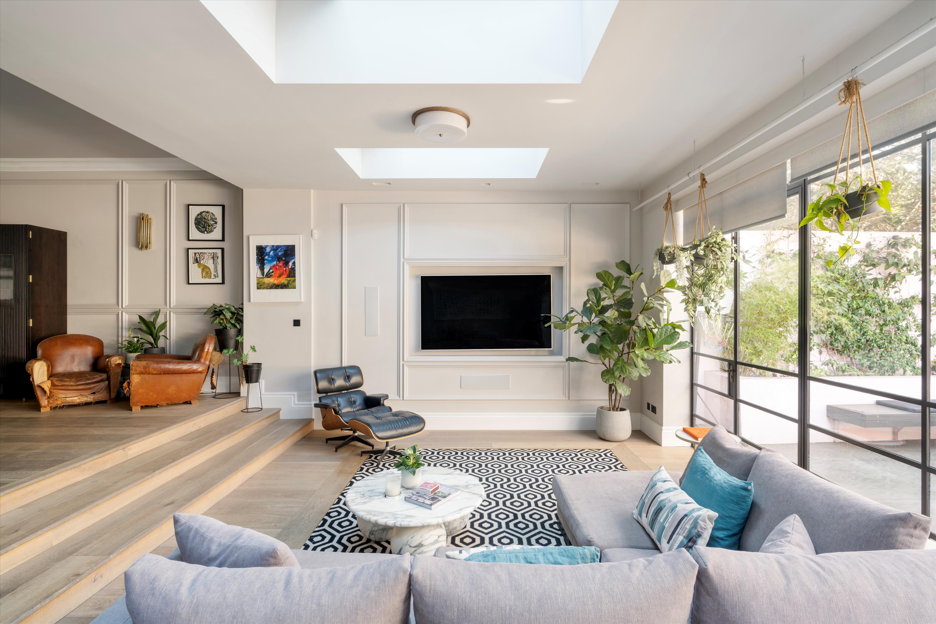 Brondesbury Villas, Queen's Park, London, NW6