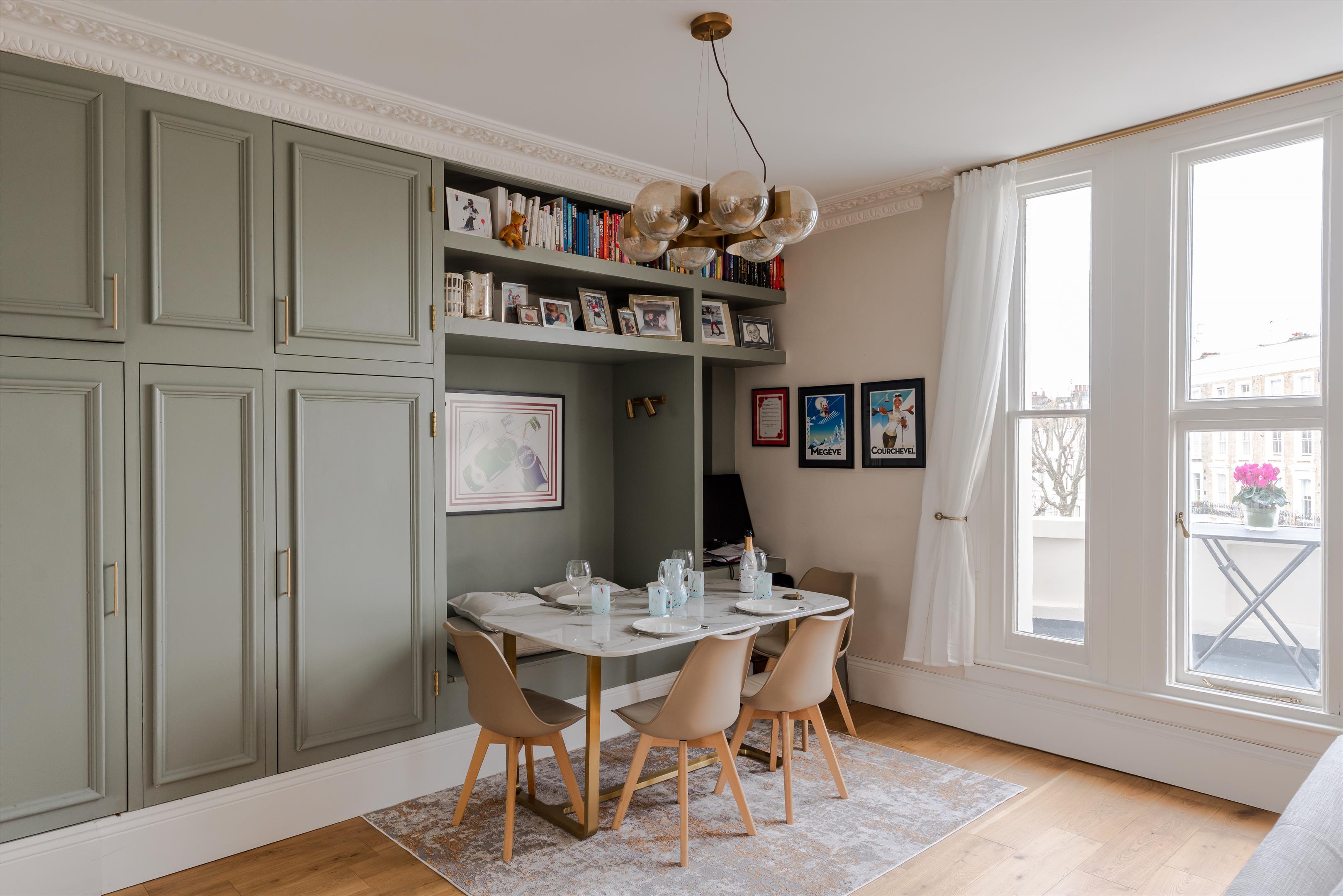Warwick Avenue, Little Venice, W9