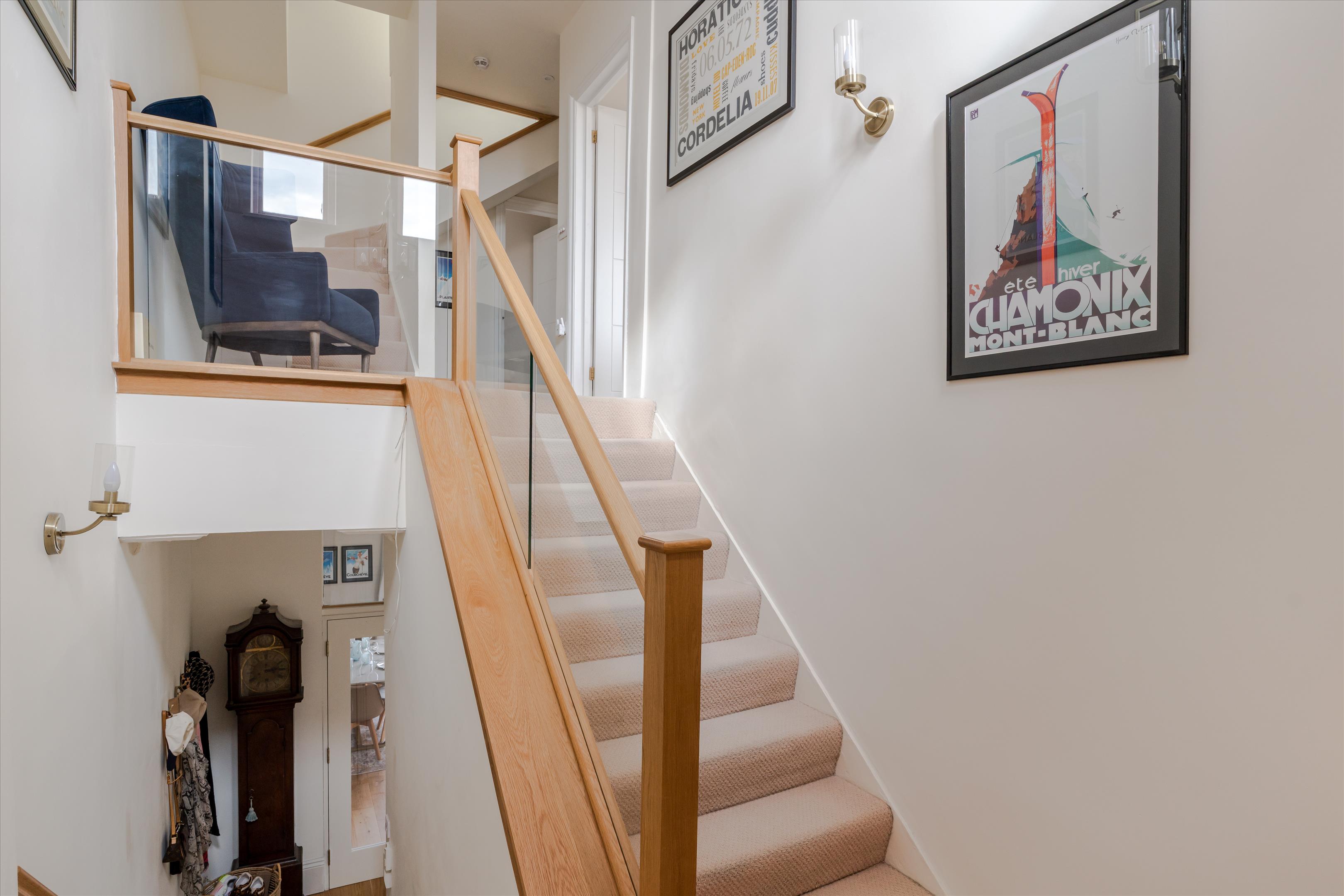 Warwick Avenue, Little Venice, W9