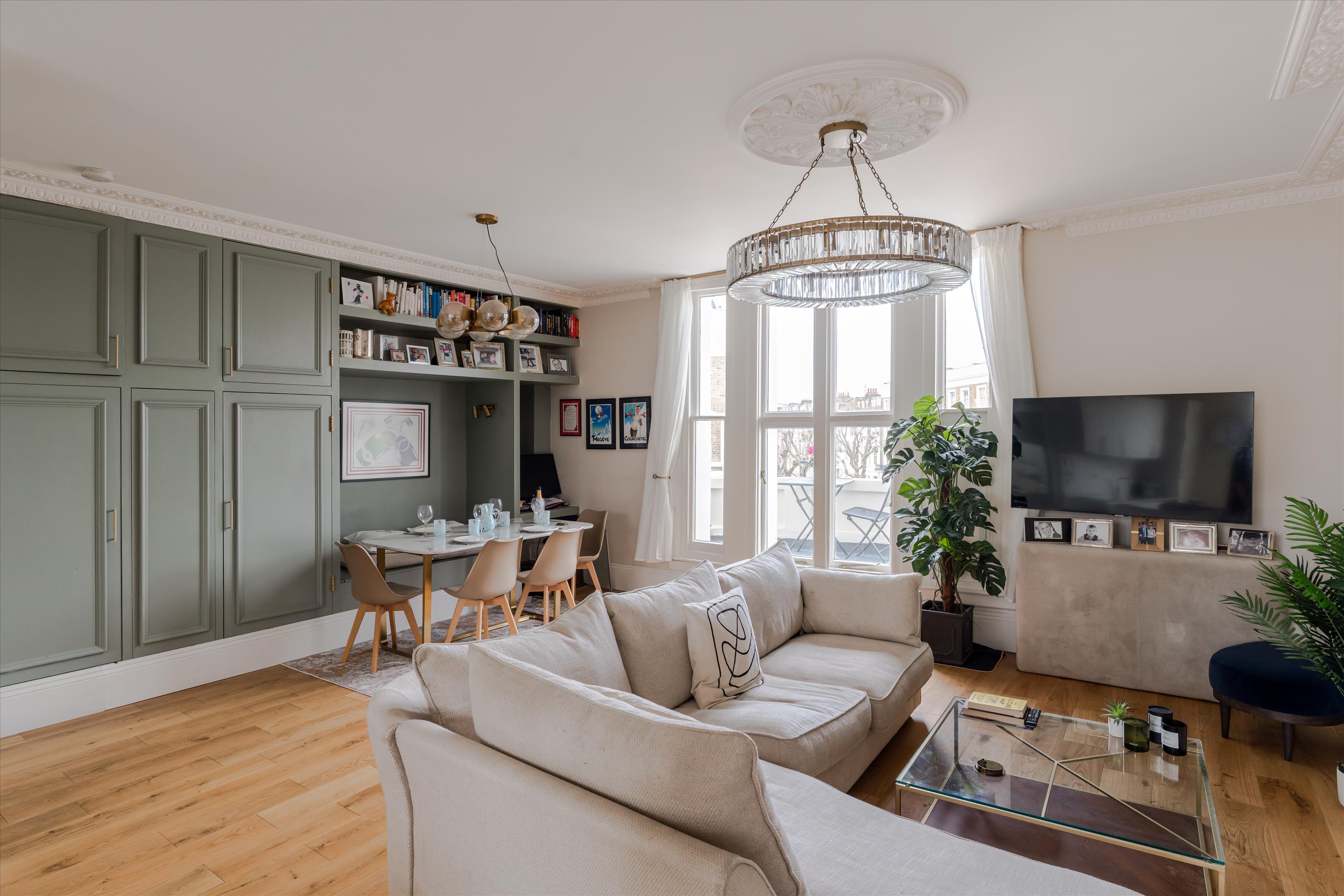 Warwick Avenue, Little Venice, W9