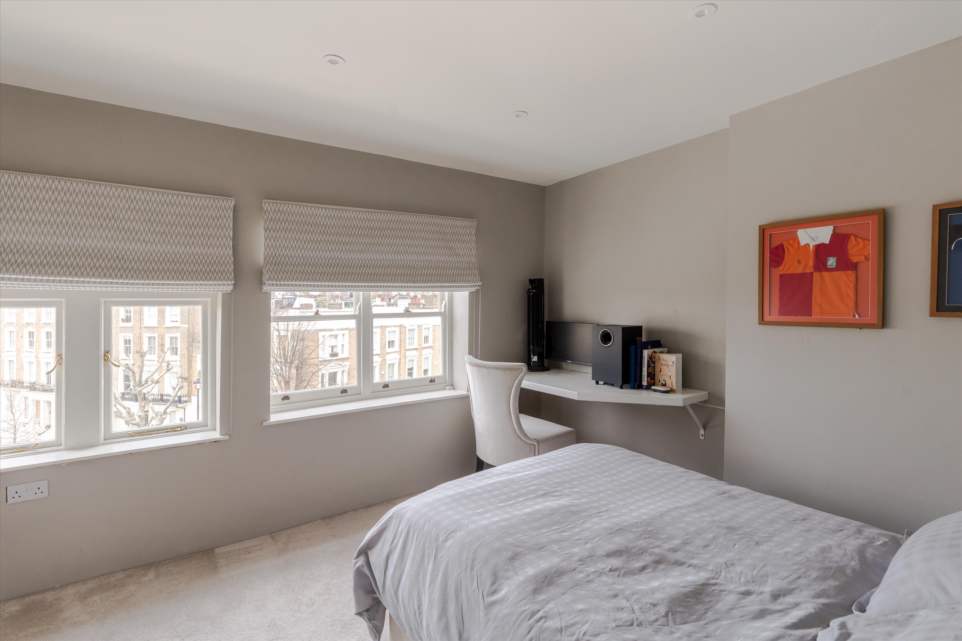 Warwick Avenue, Little Venice, W9