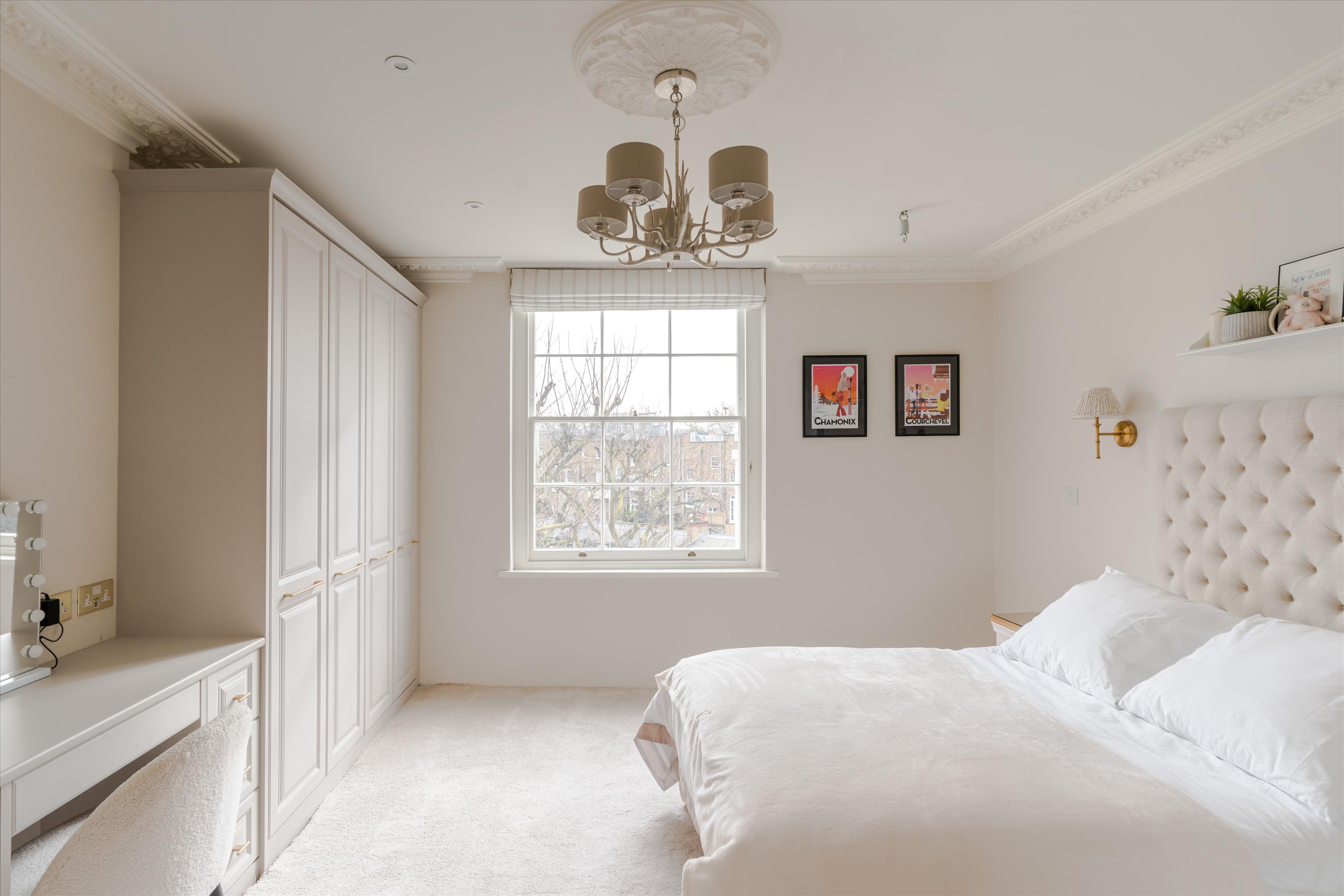 Warwick Avenue, Little Venice, W9