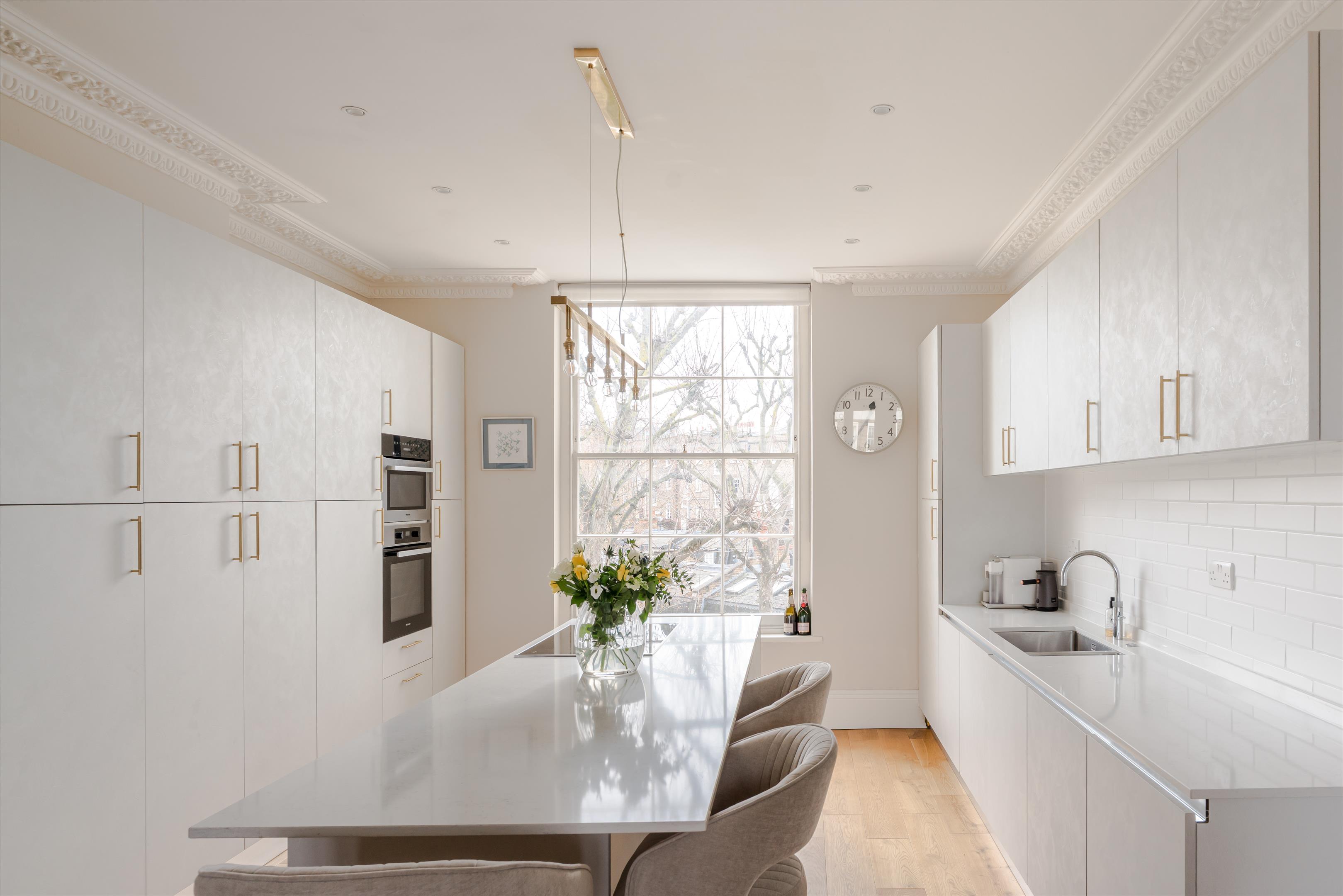 Warwick Avenue, Little Venice, W9