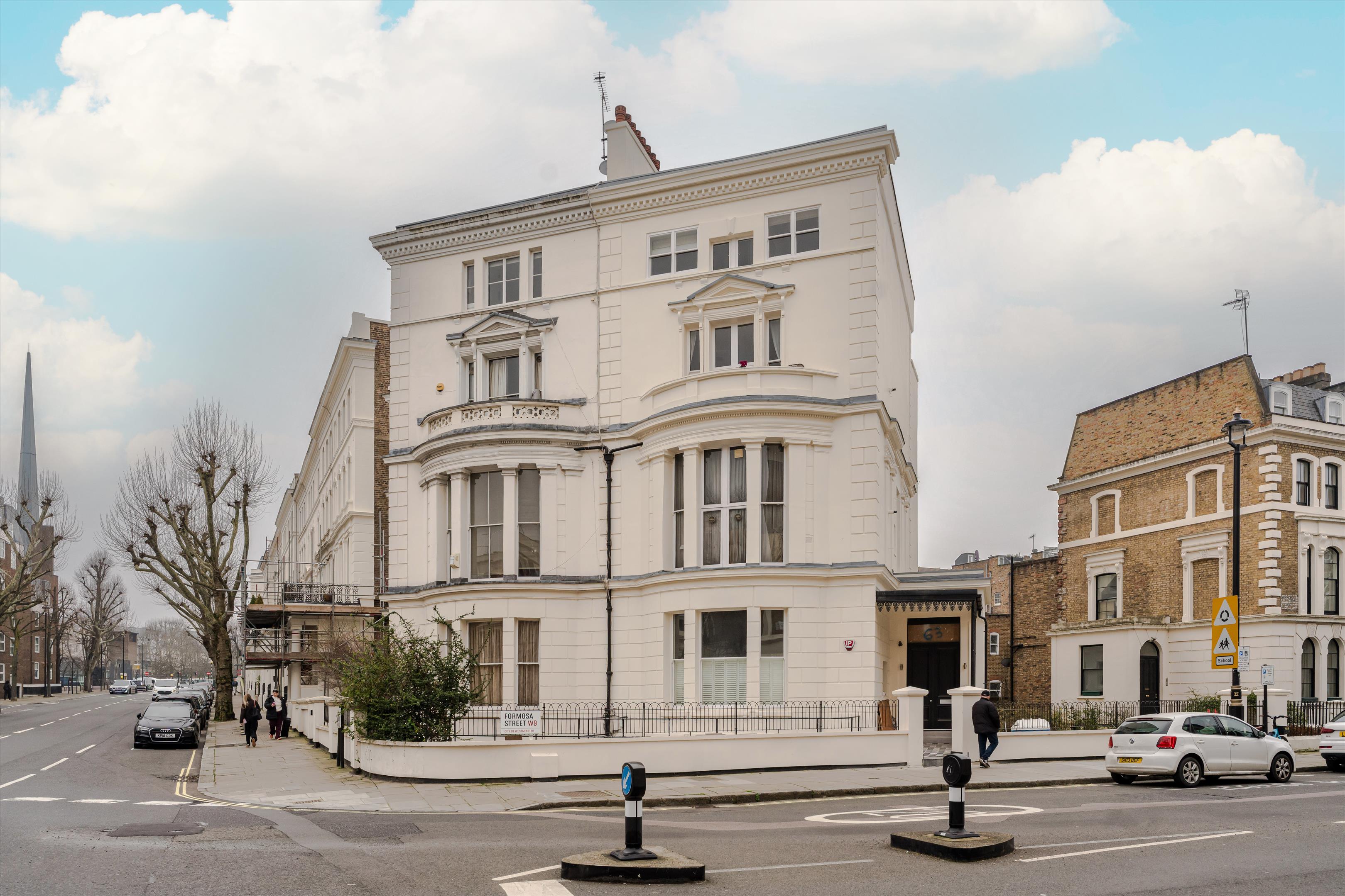 Warwick Avenue, Little Venice, W9