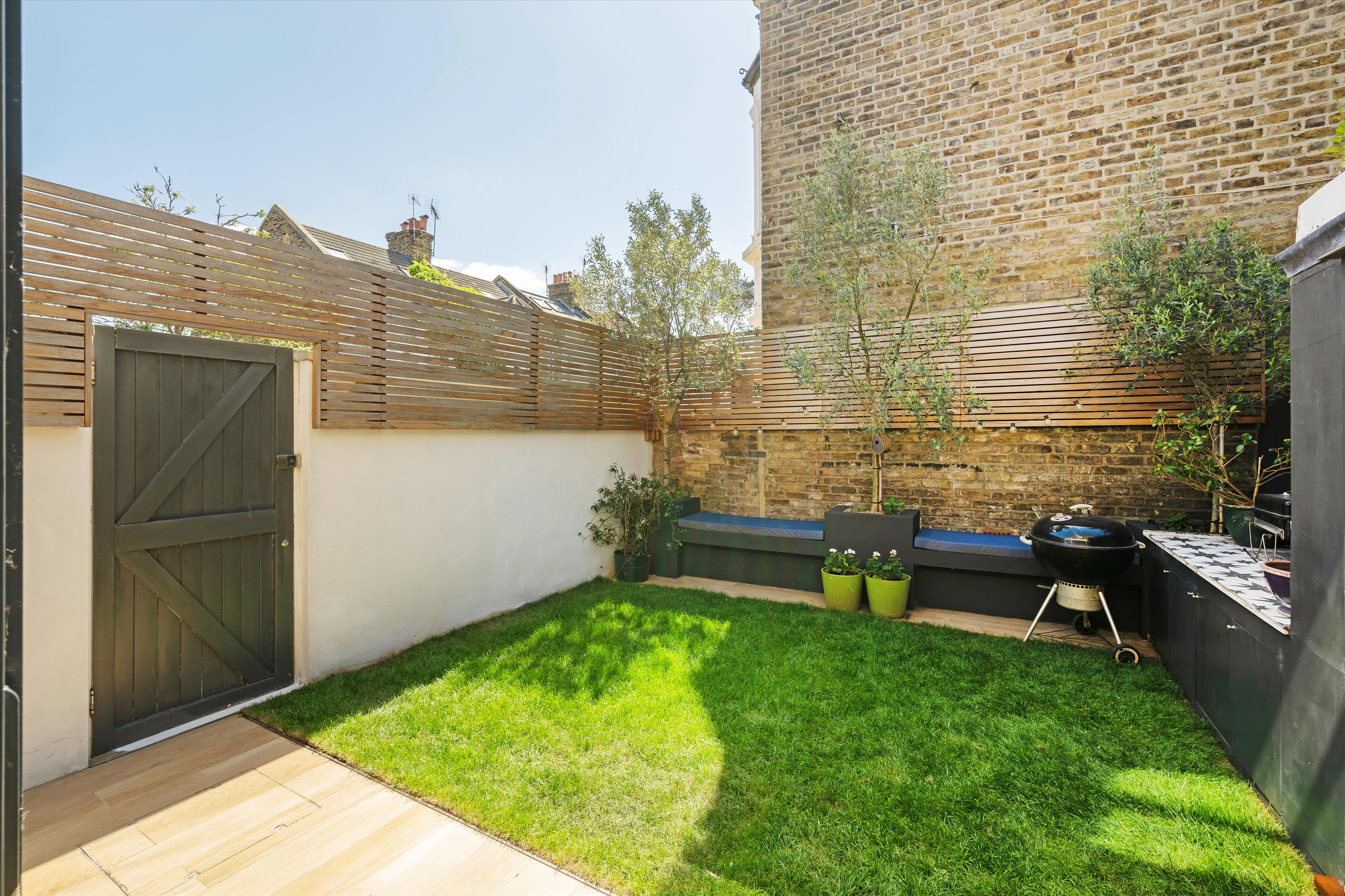 Purves Road, London NW10