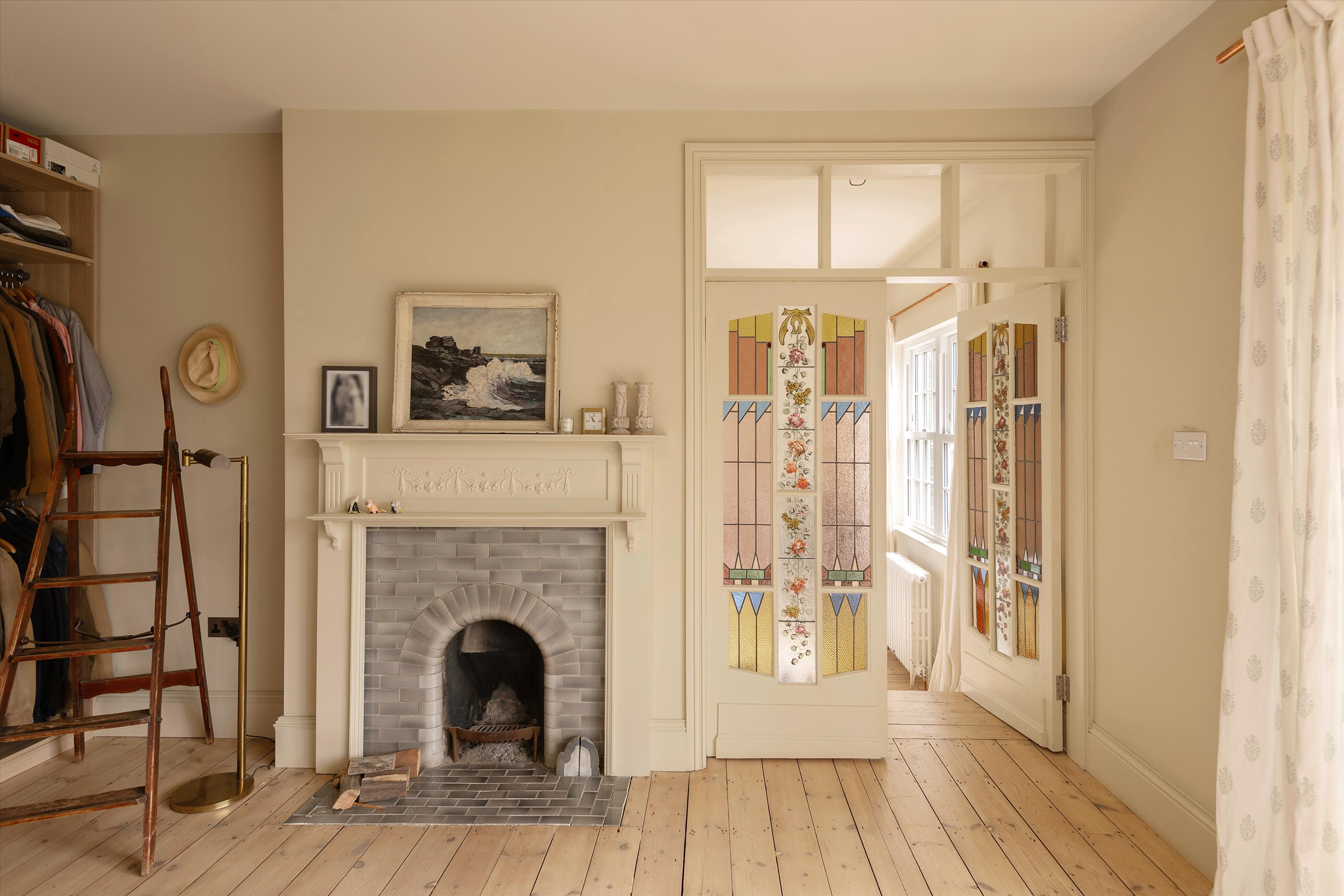 Sidmouth Road, London NW2