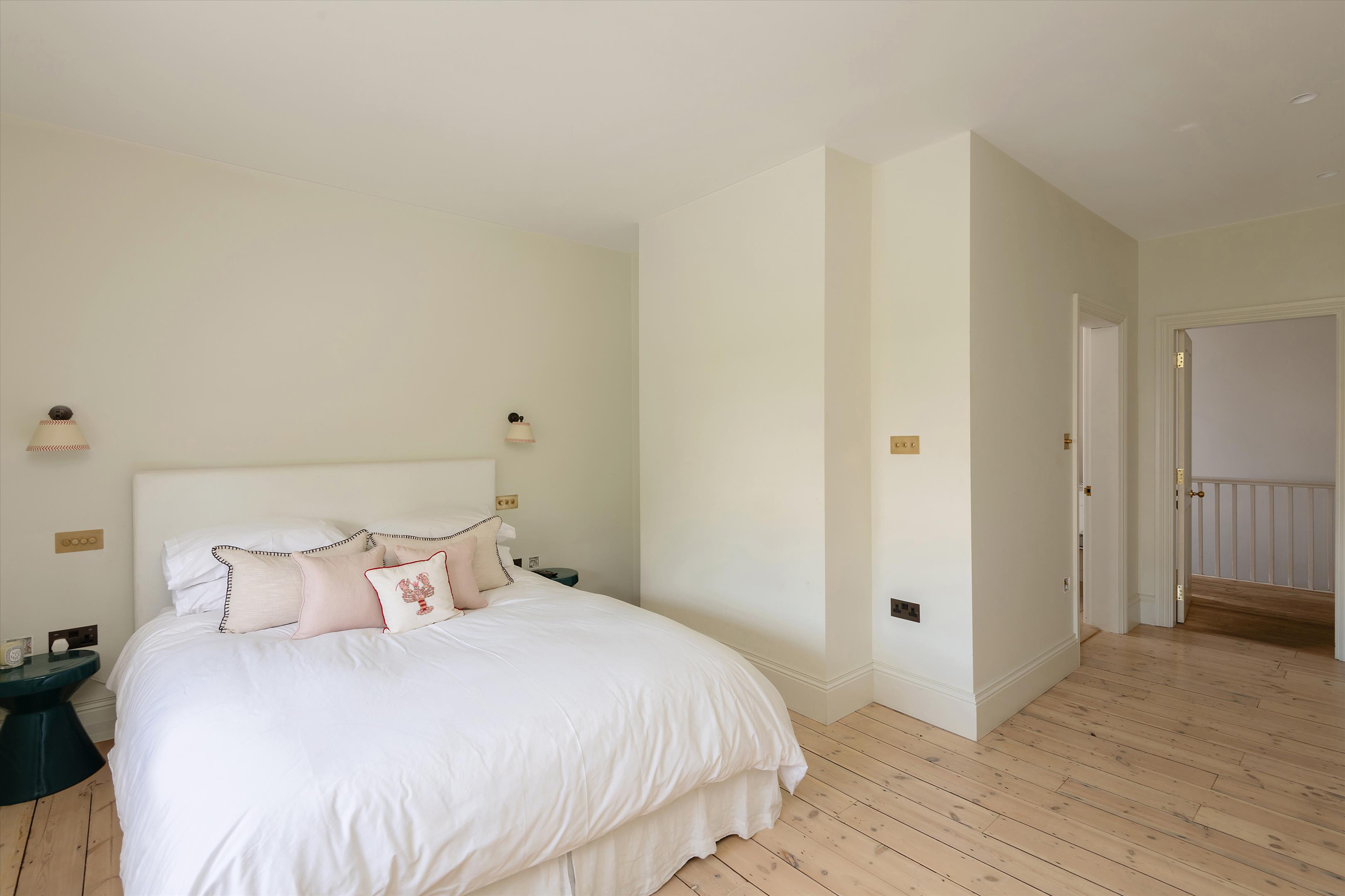 Sidmouth Road, London NW2