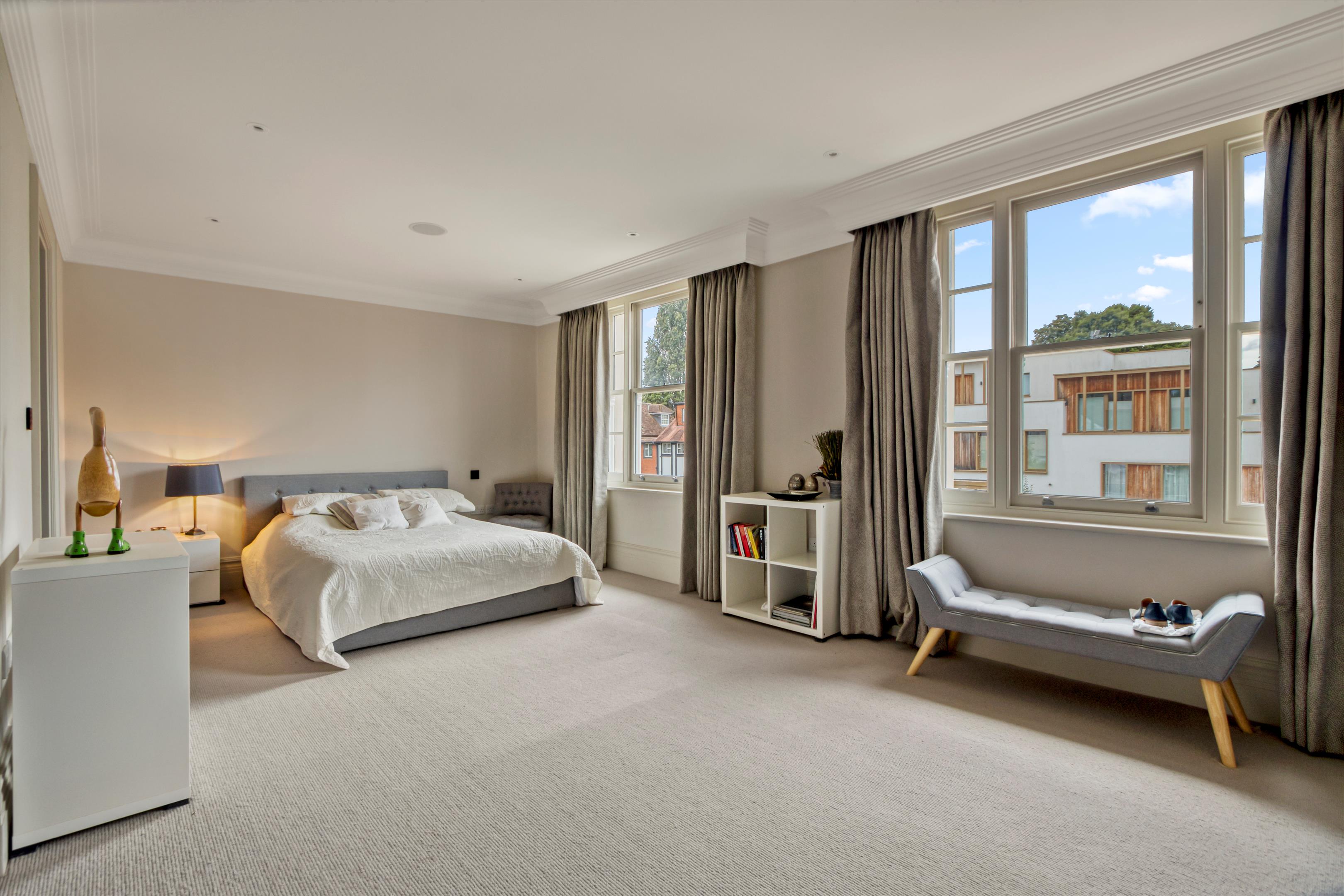Roedean Crescent, London, SW15.