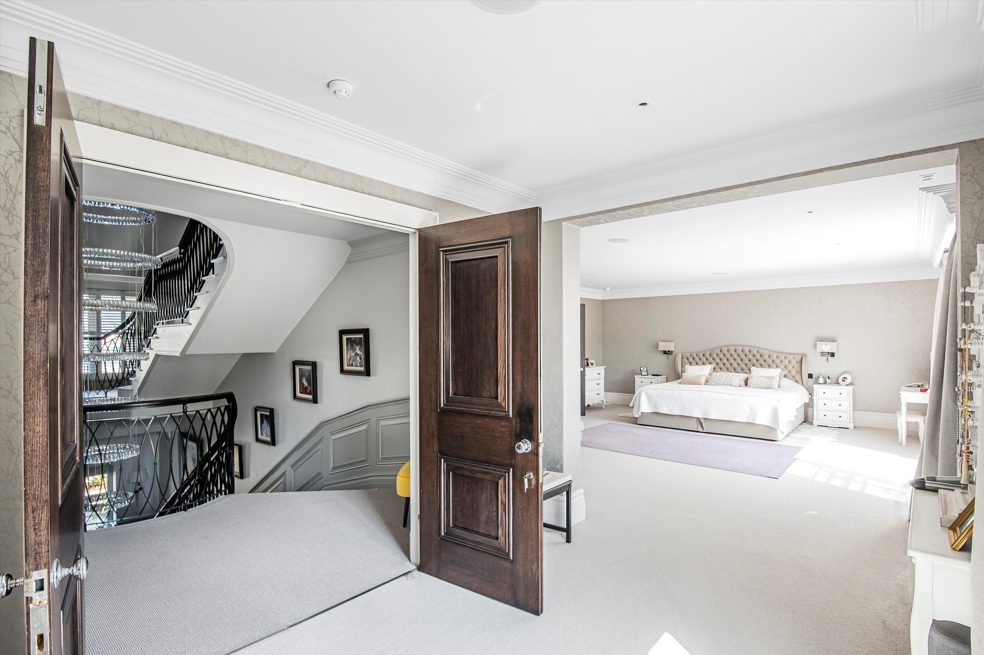 Roedean Crescent, London, SW15.