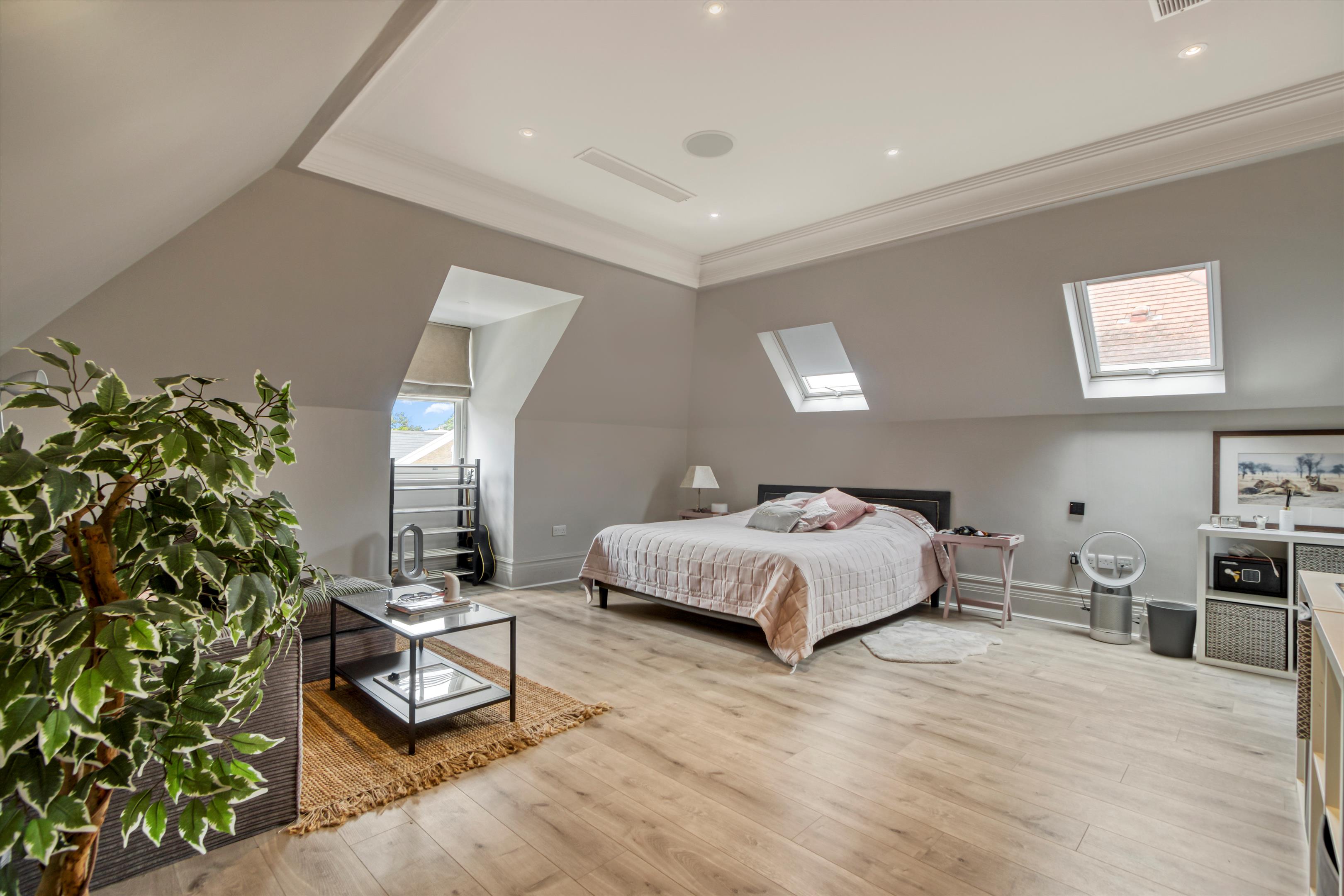Roedean Crescent, London, SW15.