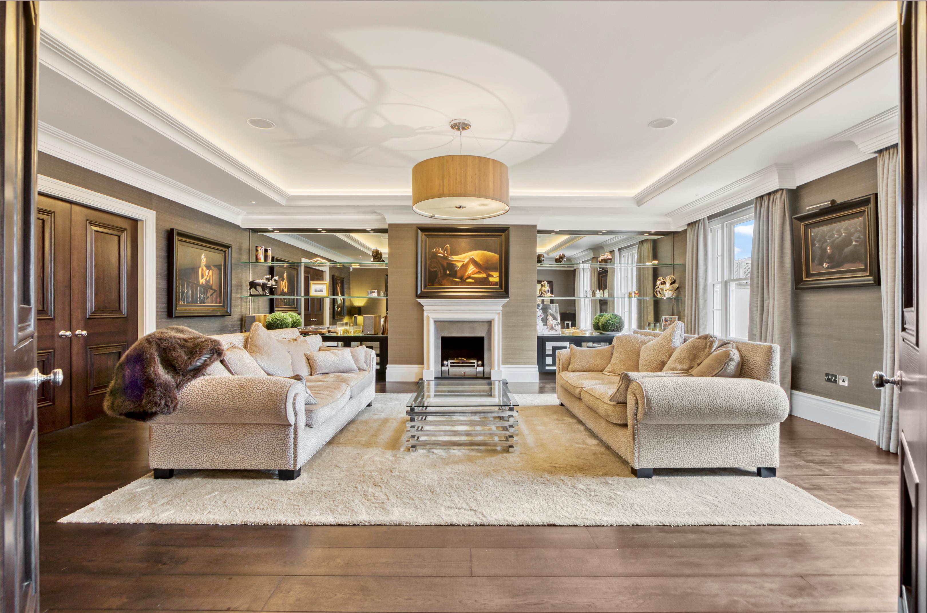 Roedean Crescent, London, SW15.