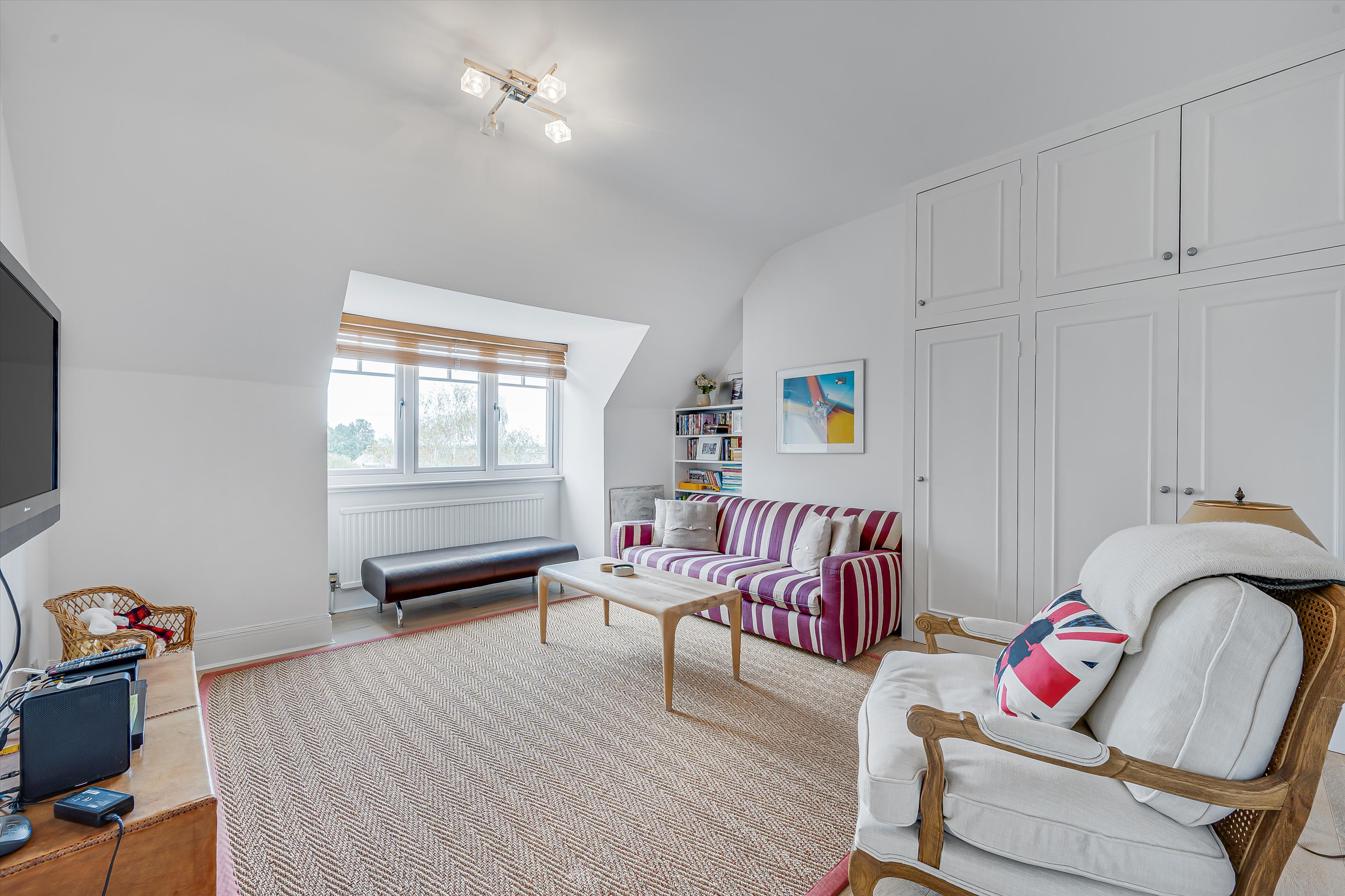 Spring Grove Road, Richmond TW10