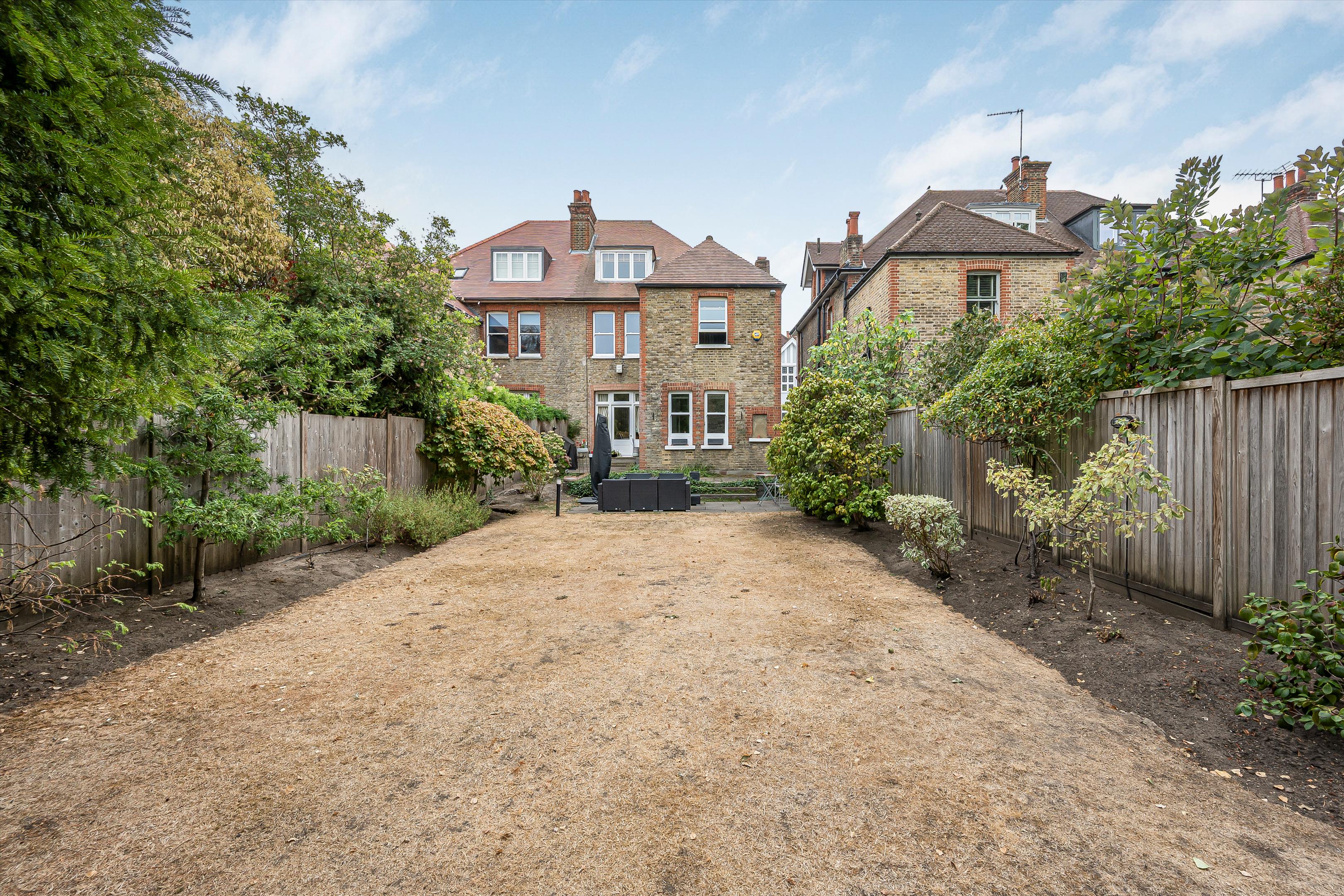 Spring Grove Road, Richmond TW10