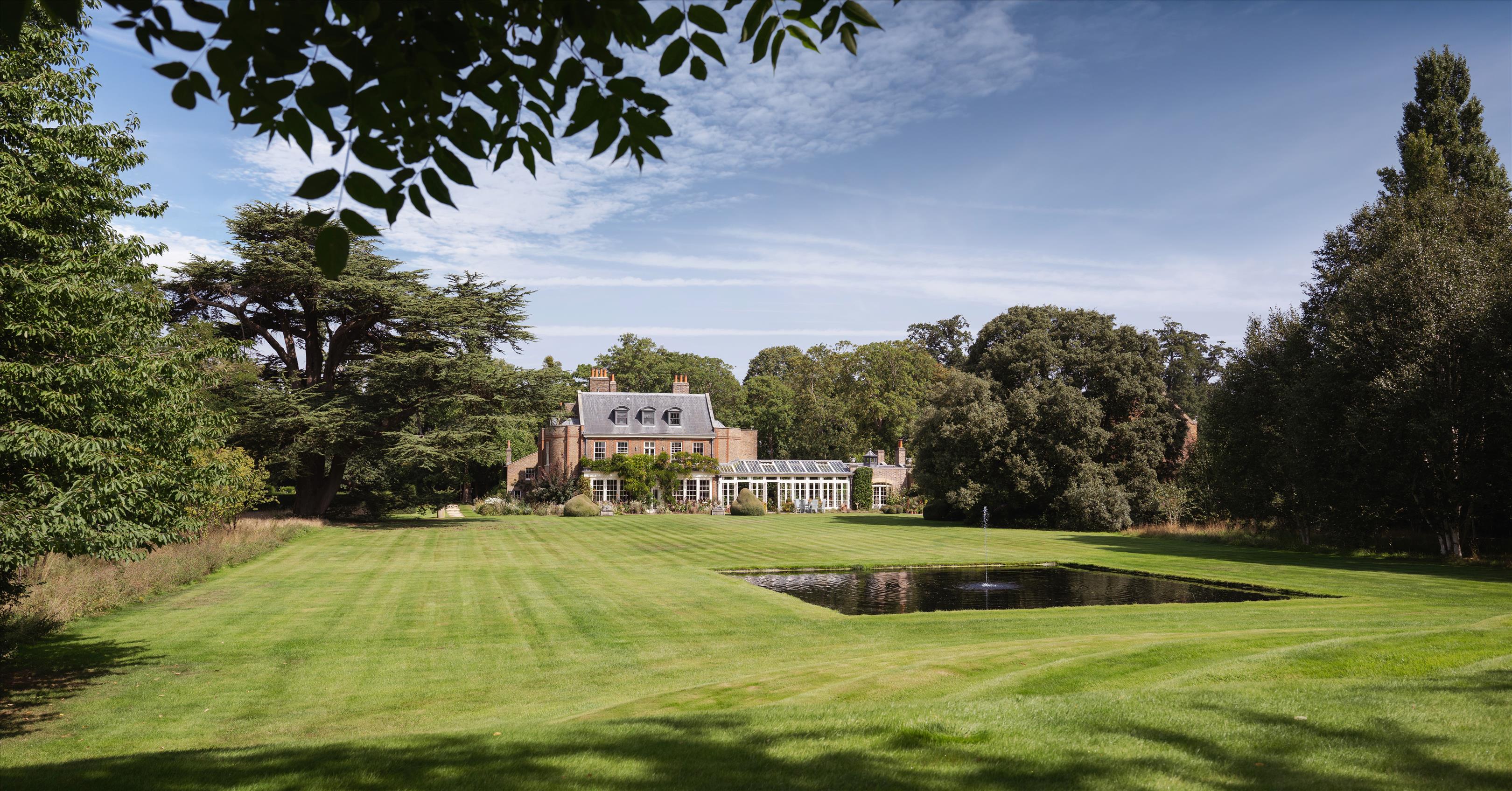 Hampton Court Road, East Molesey, Surrey KT8