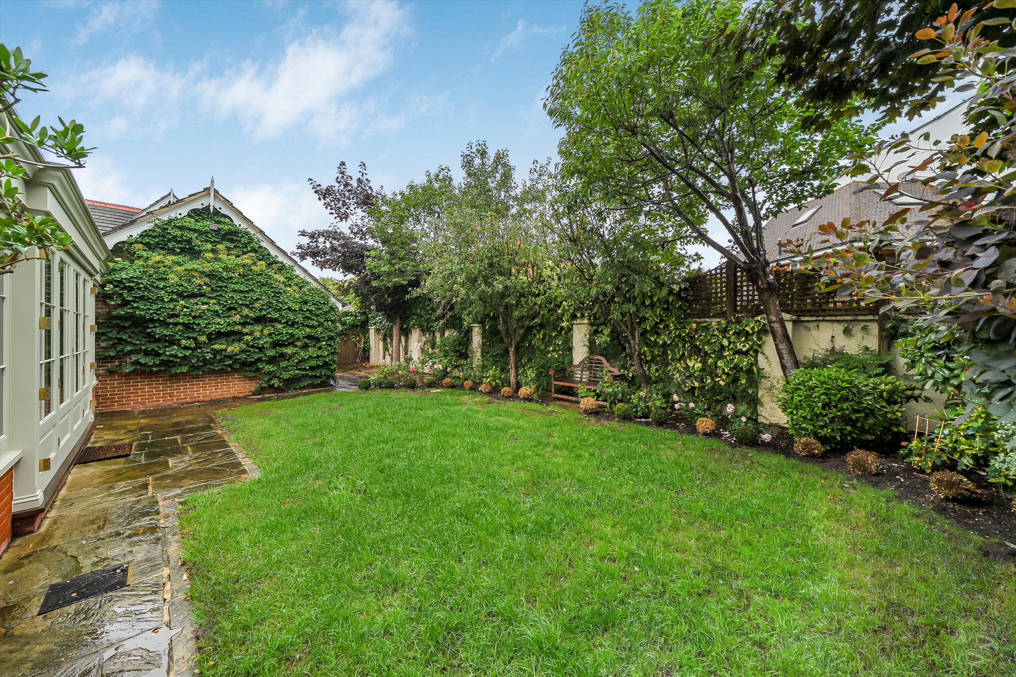 Bainbridge Close, Ham, Richmond TW10
