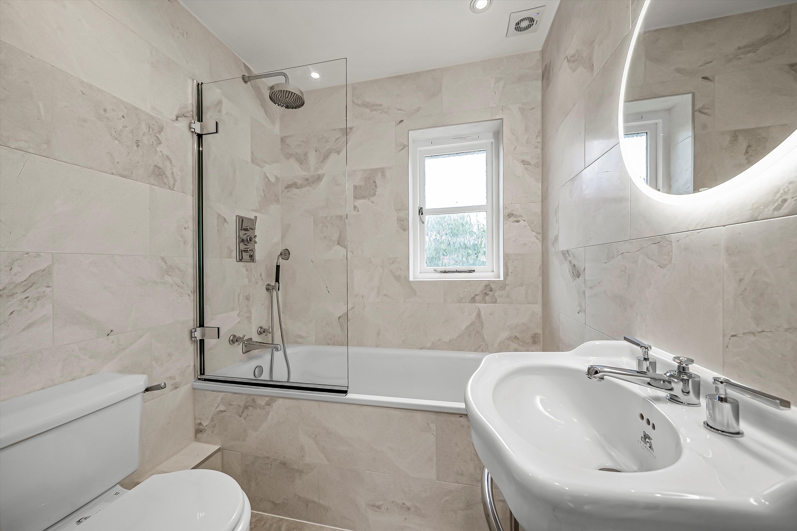 Bainbridge Close, Ham, Richmond TW10