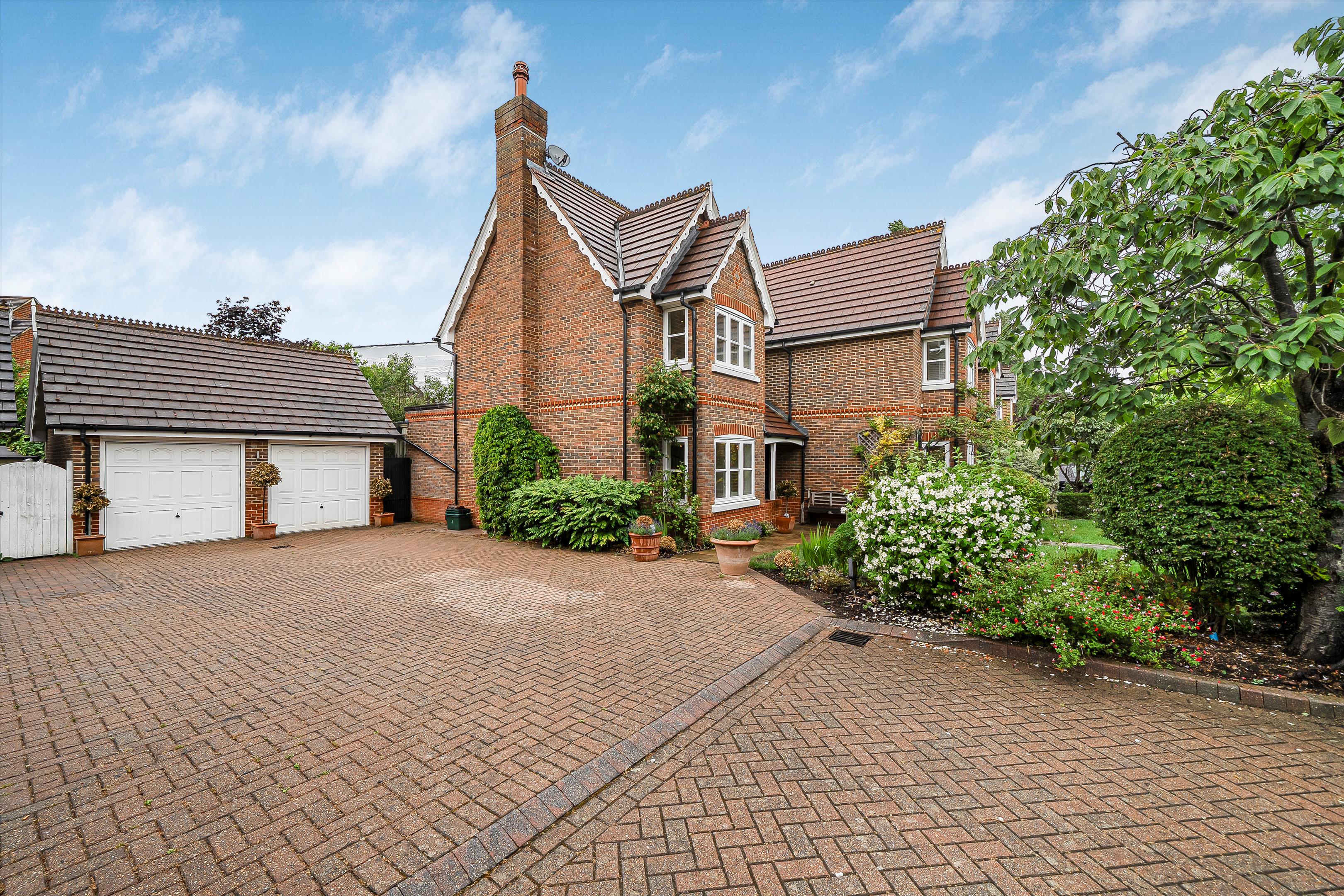 Bainbridge Close, Ham, Richmond TW10
