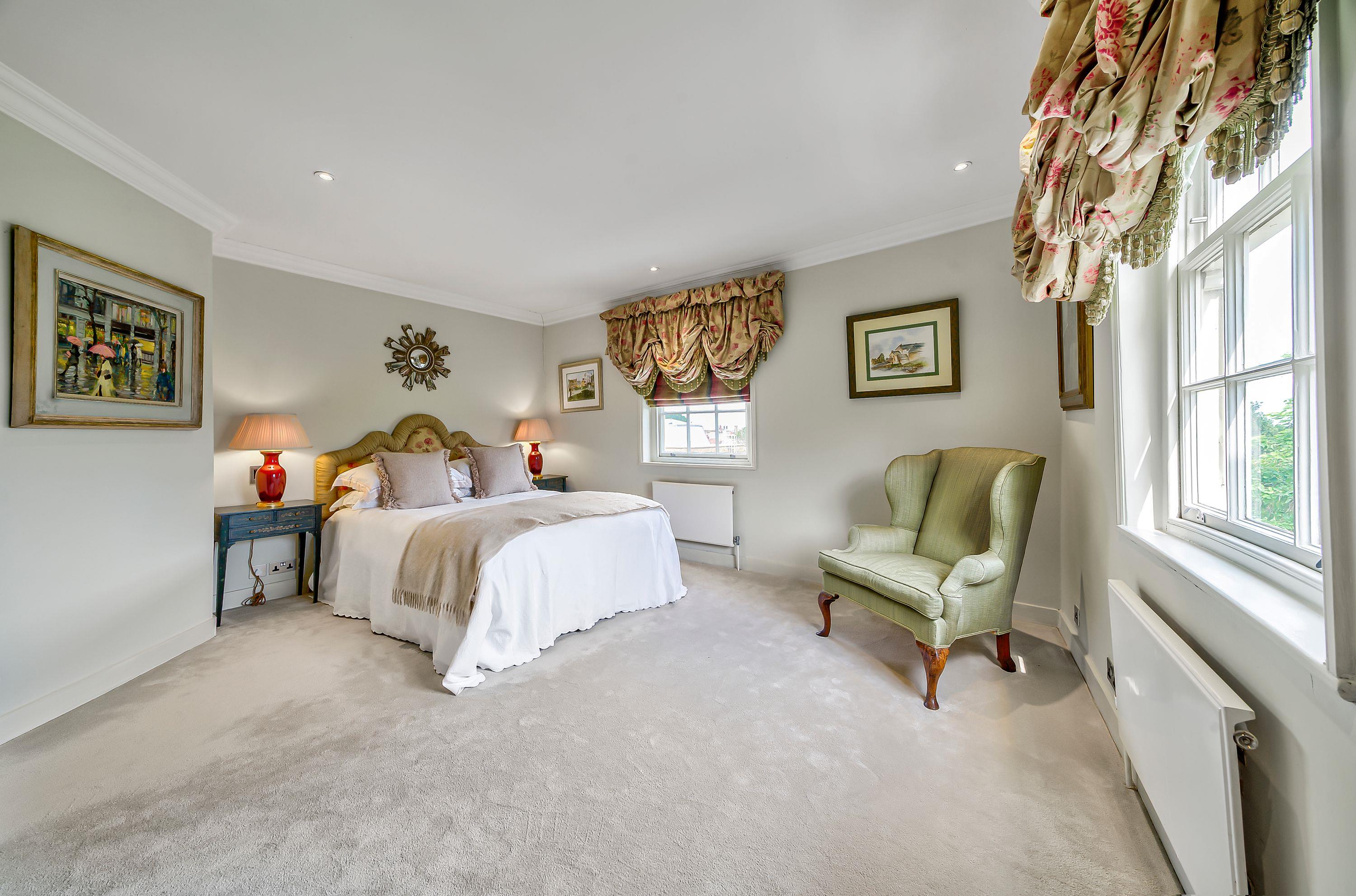 The Vineyard, Richmond, Surrey TW10