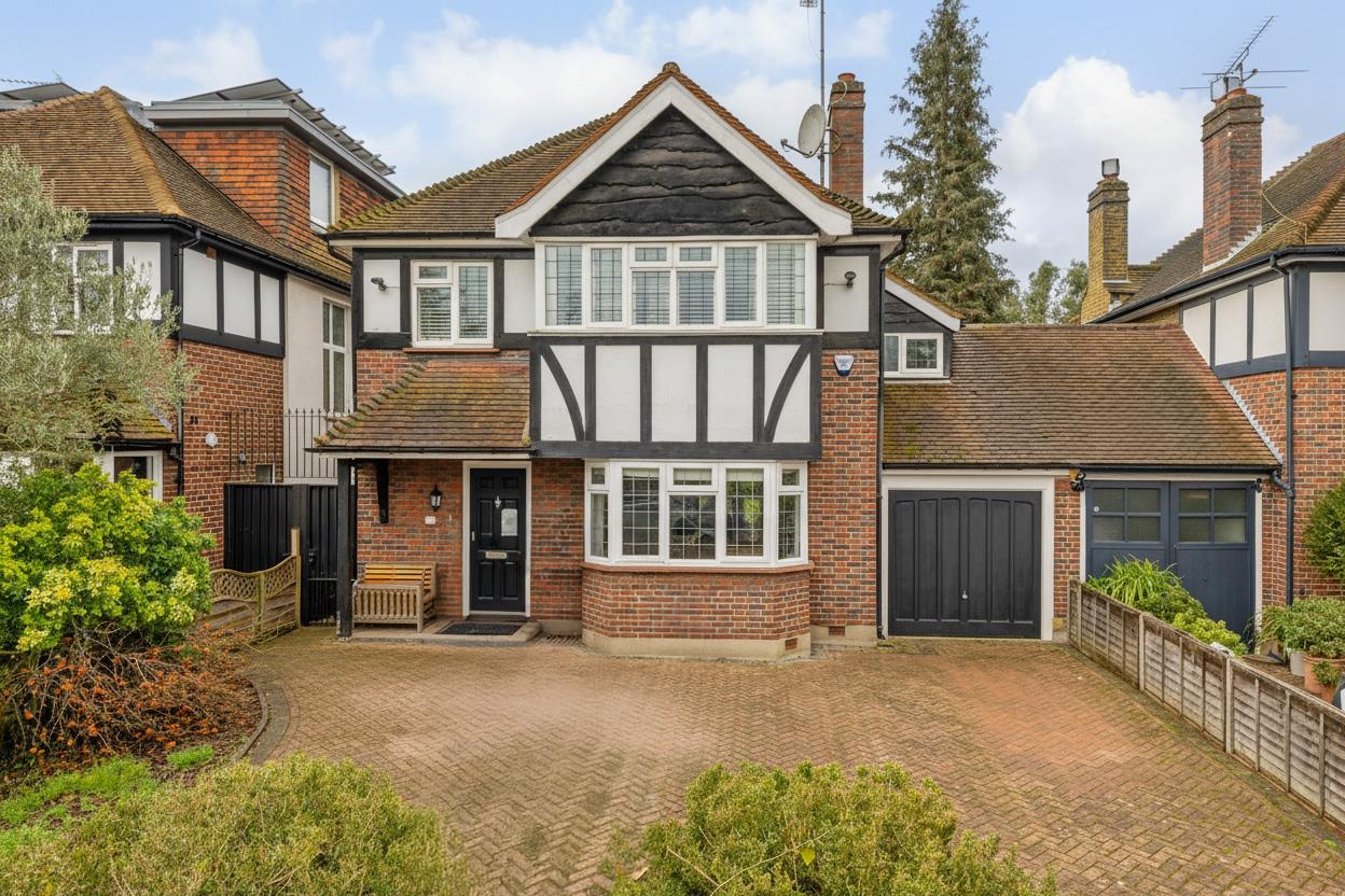Petersham Road, Richmond TW10