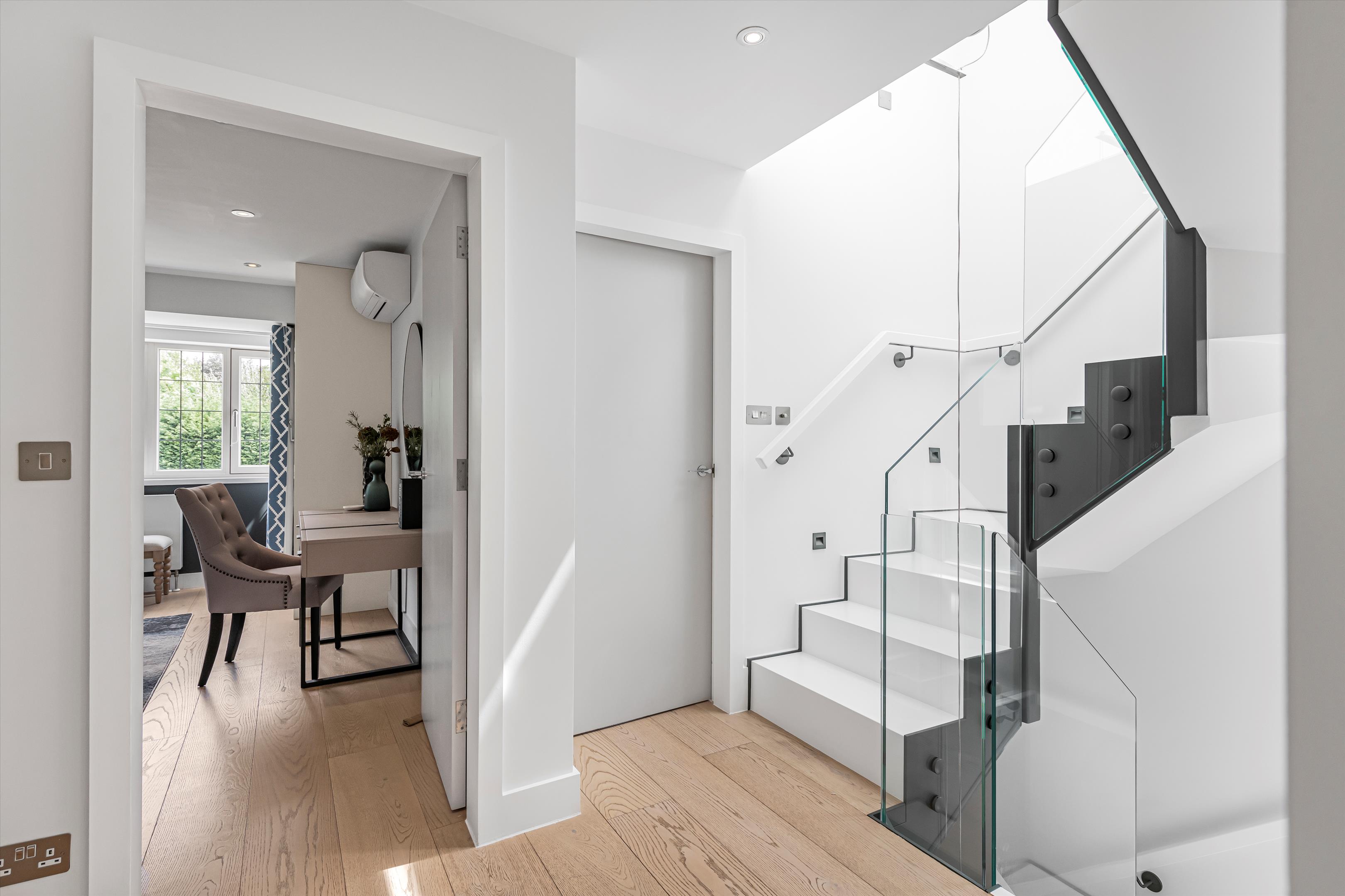 Petersham Road, Richmond, TW10