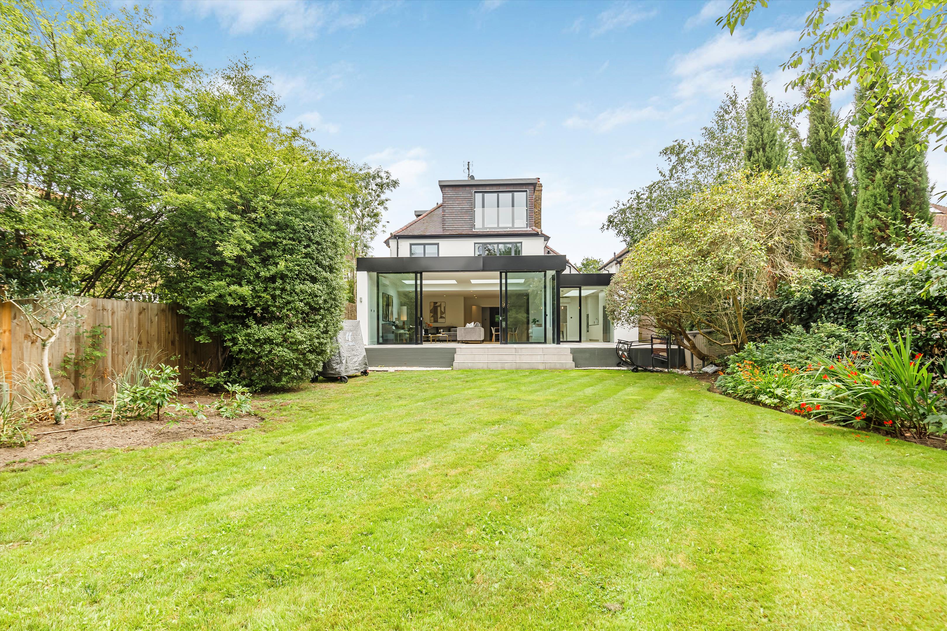 Petersham Road, Richmond, TW10