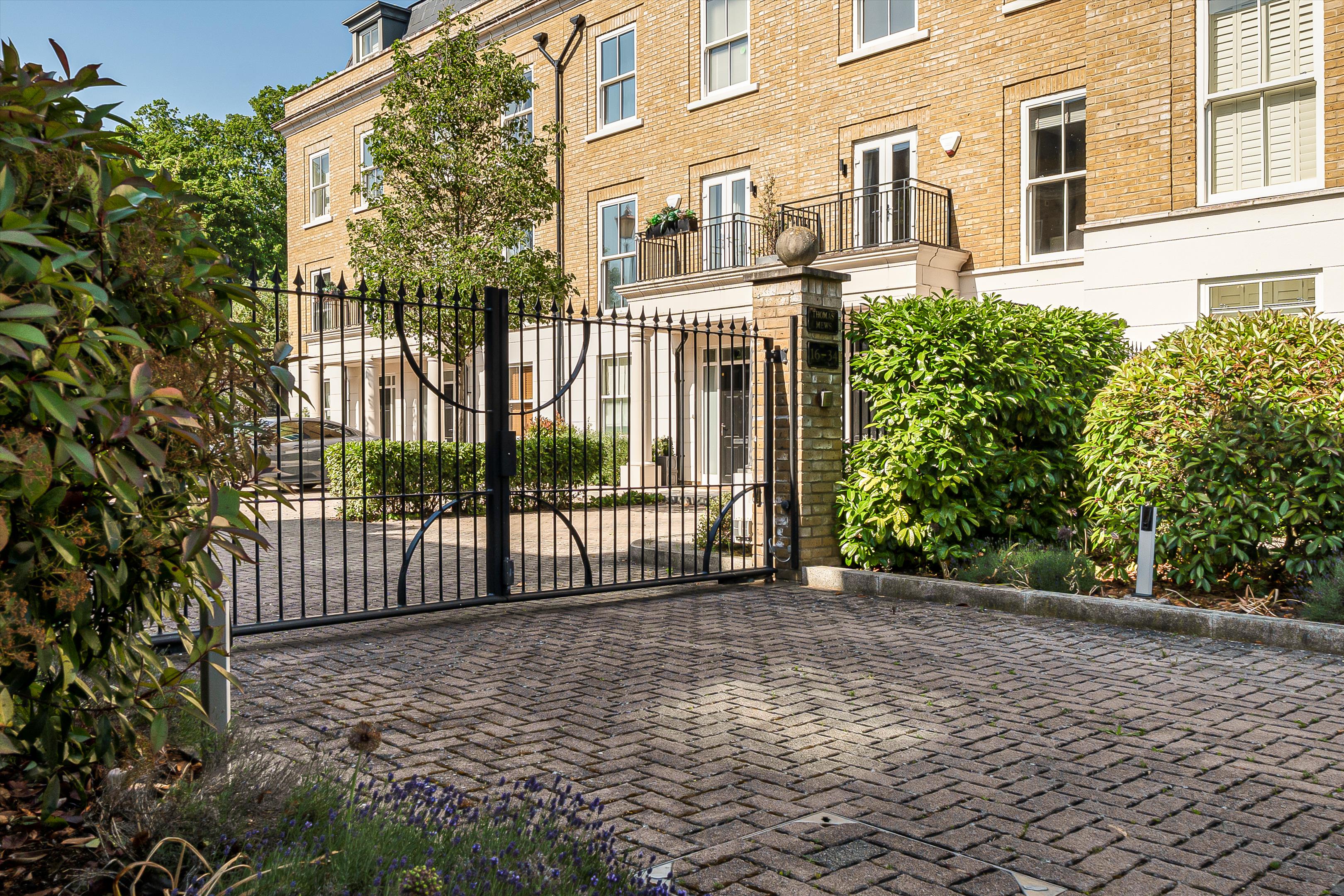 Brewery Lane, Twickenham TW1