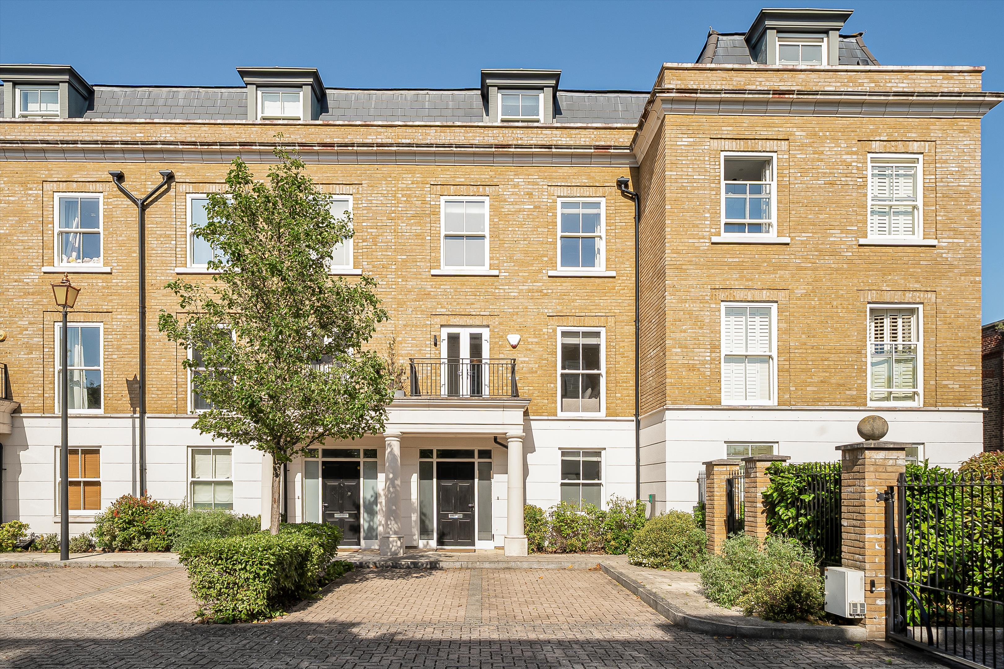 Brewery Lane, Twickenham TW1