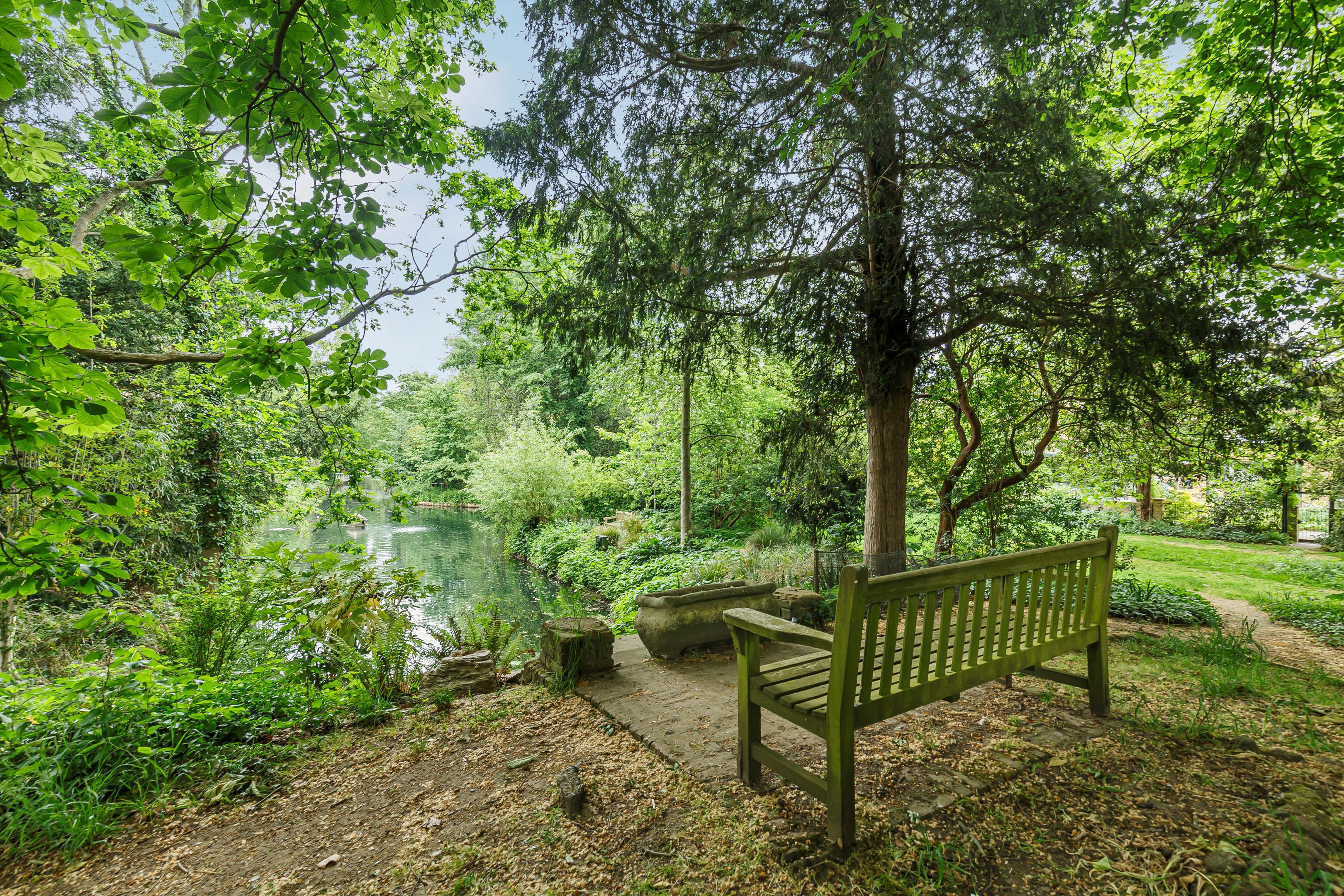 Ailsa Road, Twickenham TW1