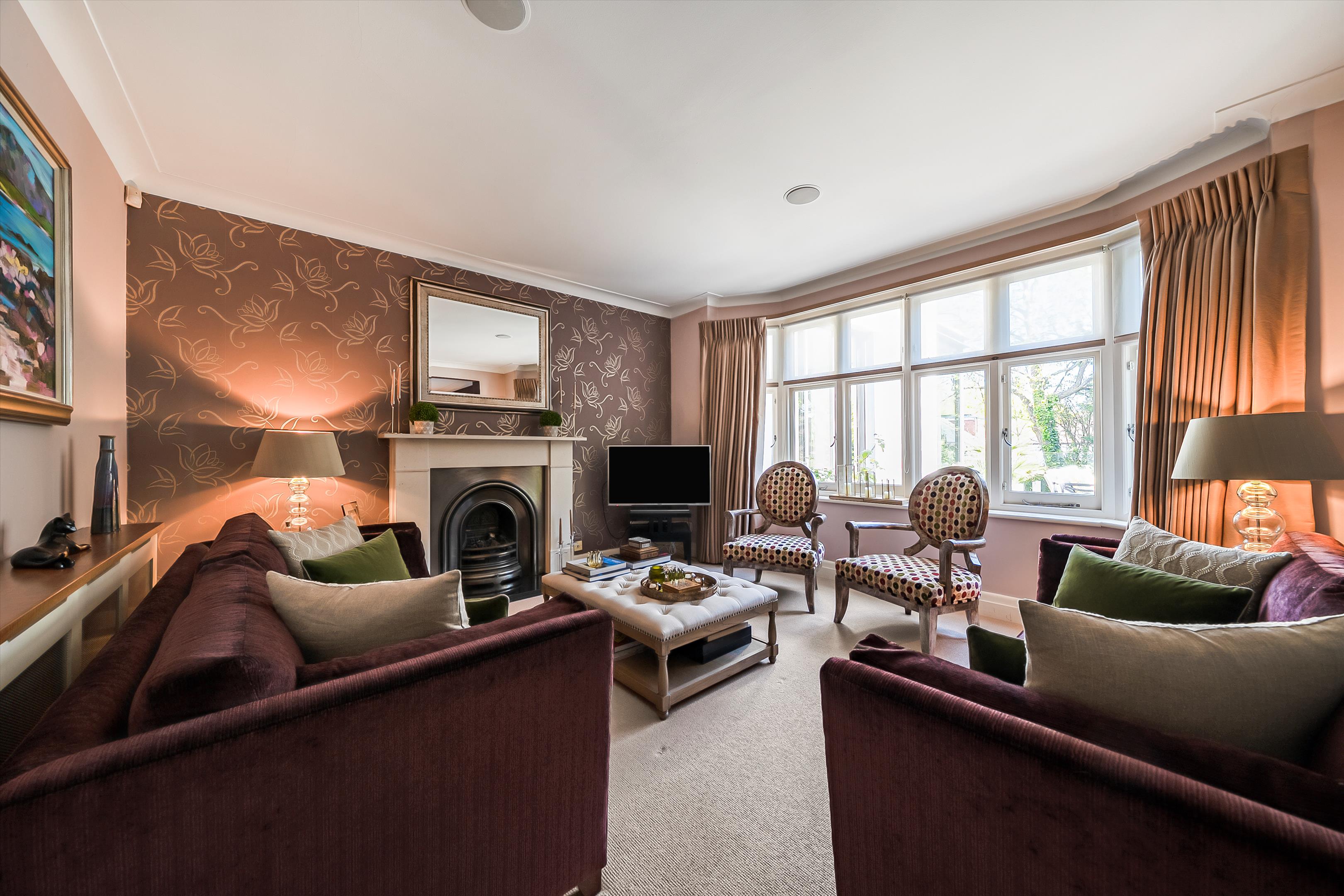 Denbigh Gardens, Richmond TW10