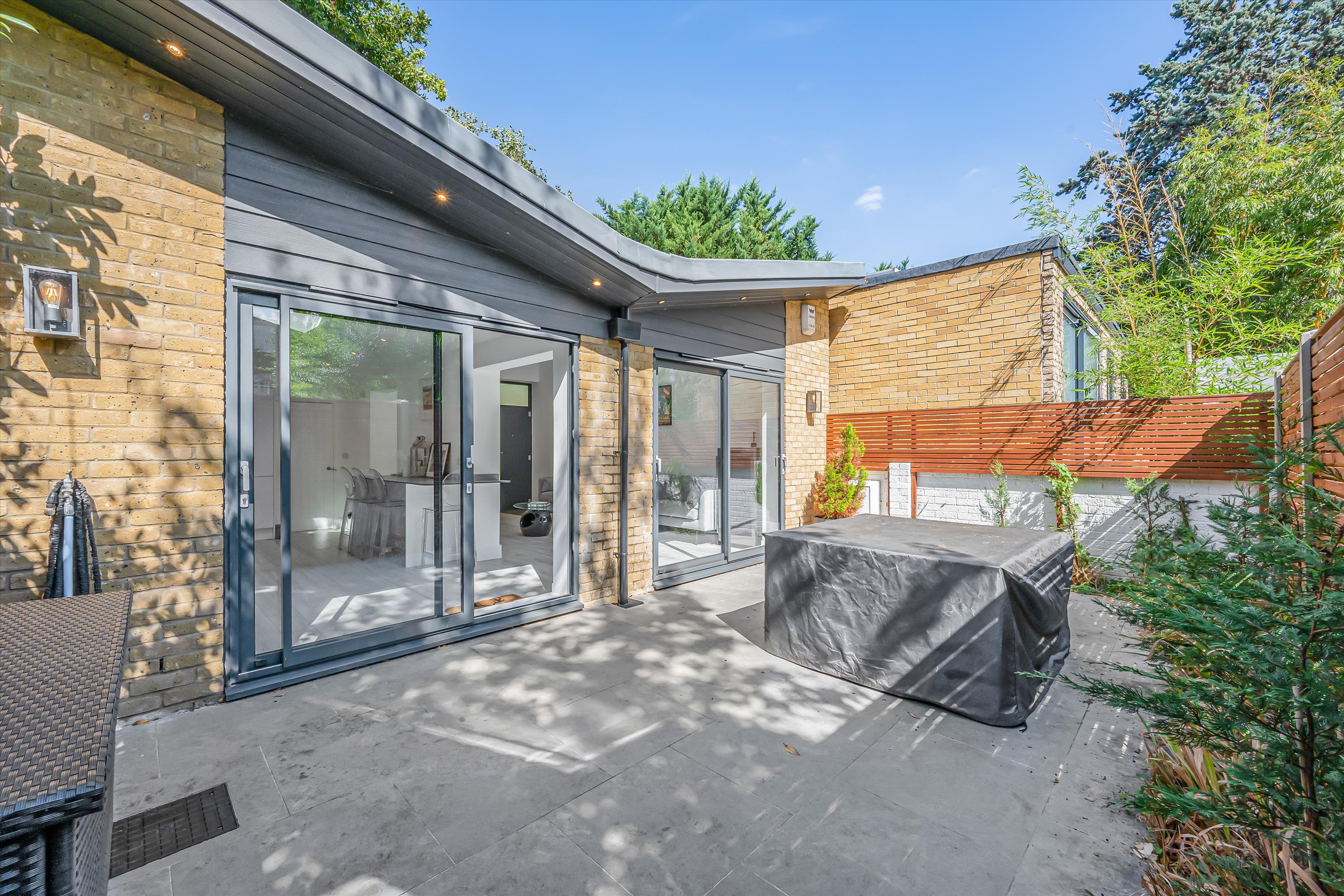 Riverdale Gardens, Twickenham TW1