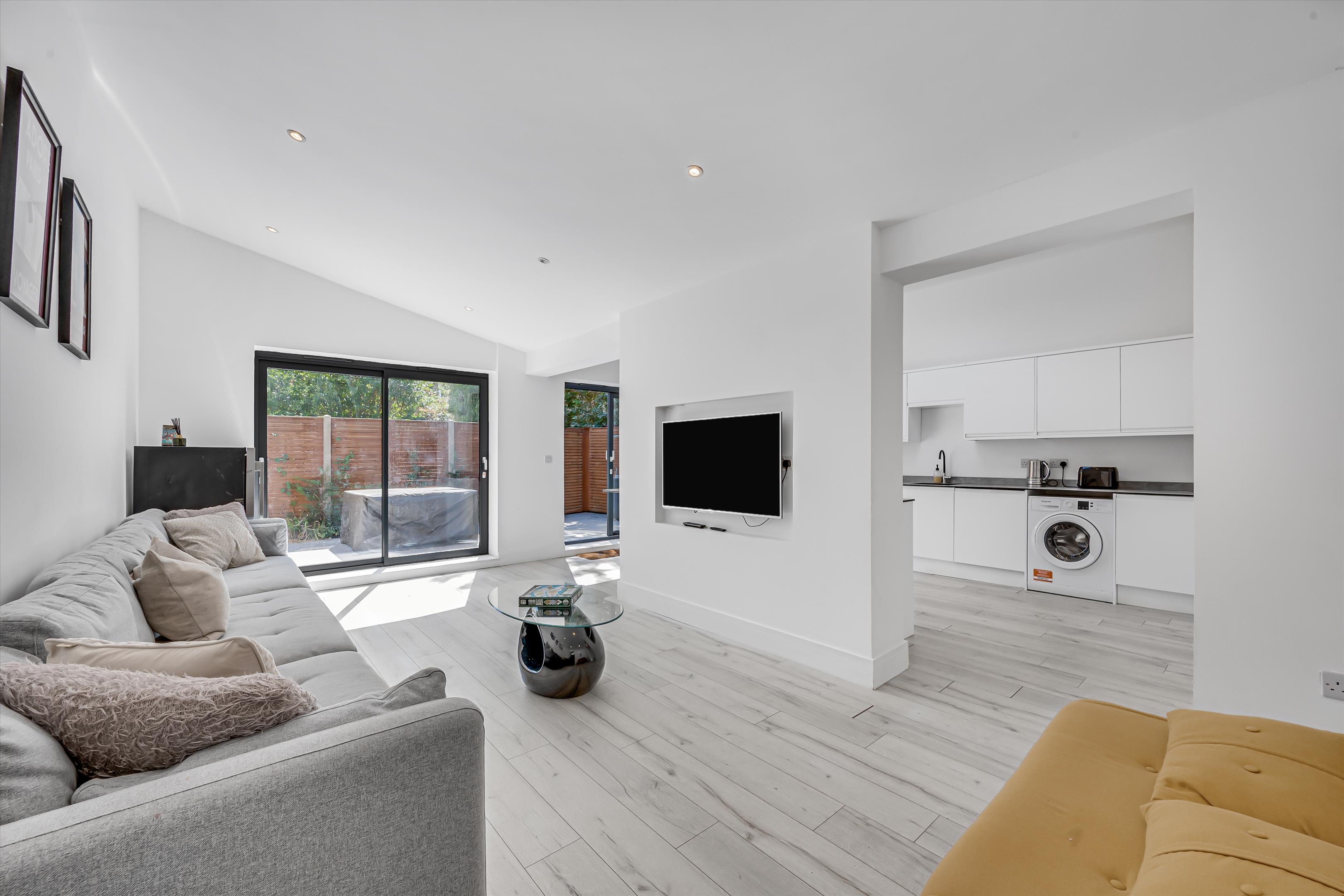 Riverdale Gardens, Twickenham TW1