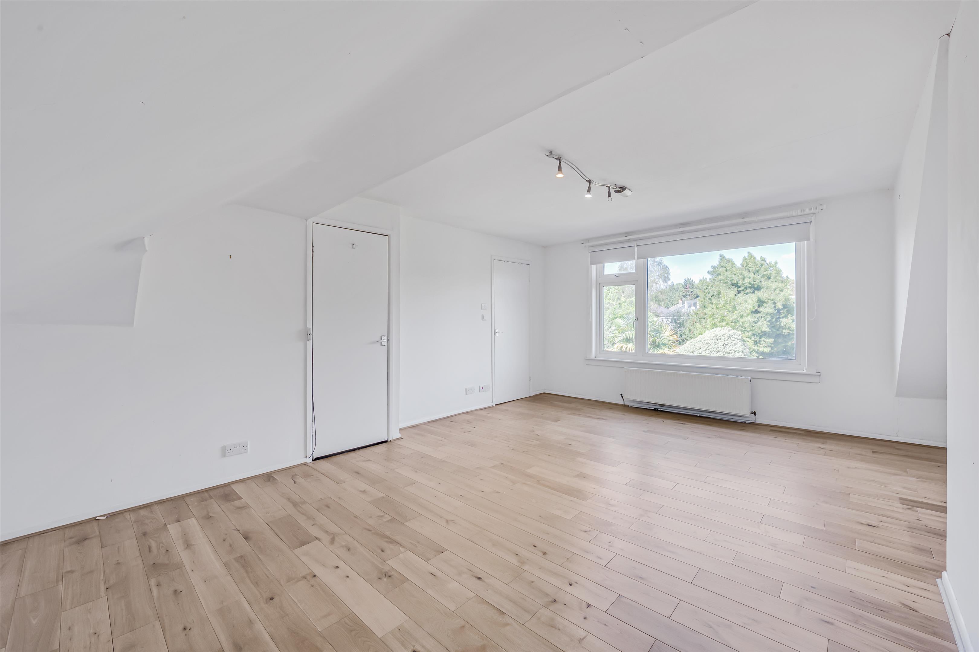 Riverdale Gardens, Twickenham TW1