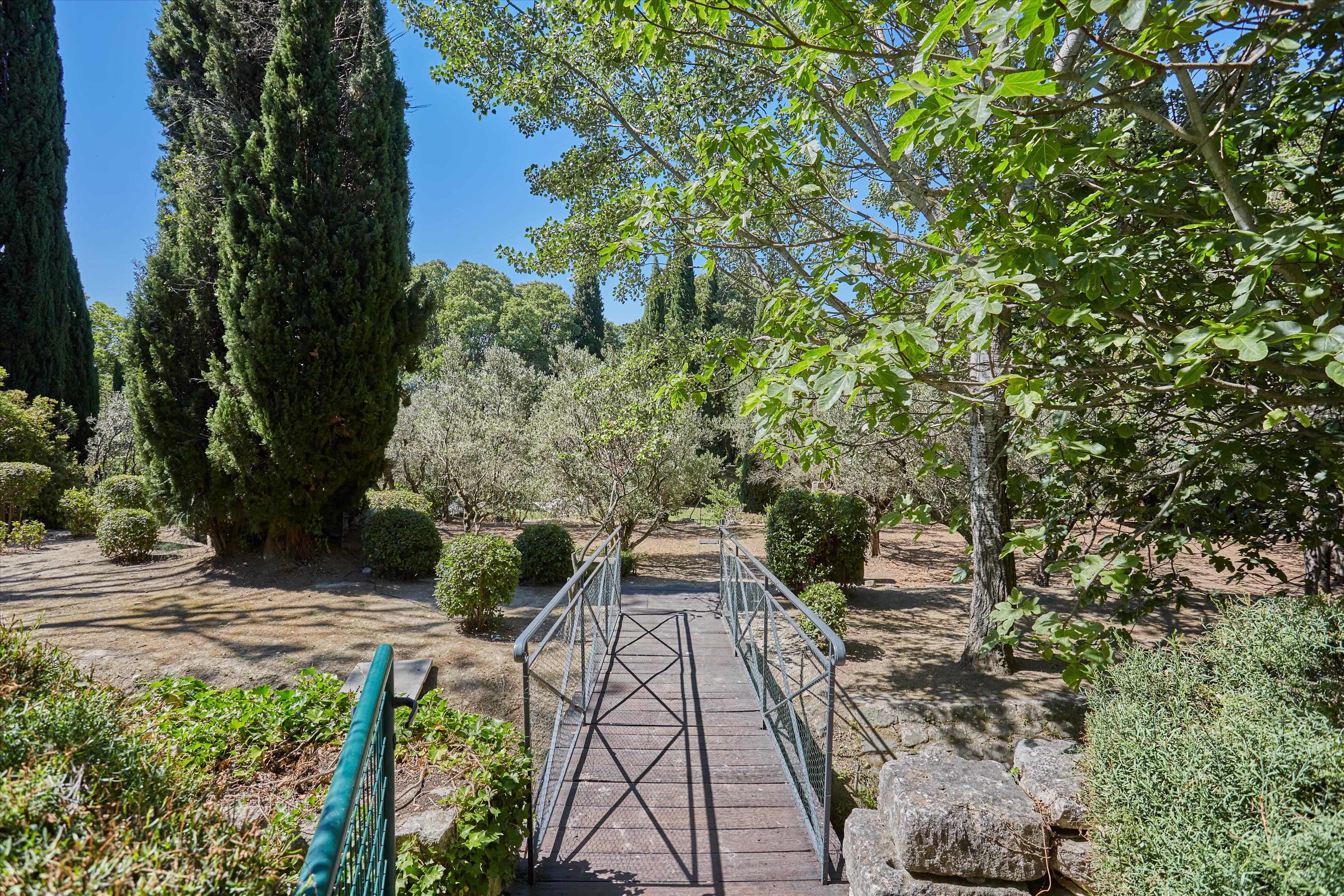 Tarascon, Bouches-Du-Rhône, Provence-Alpes-Côte d`Azur
