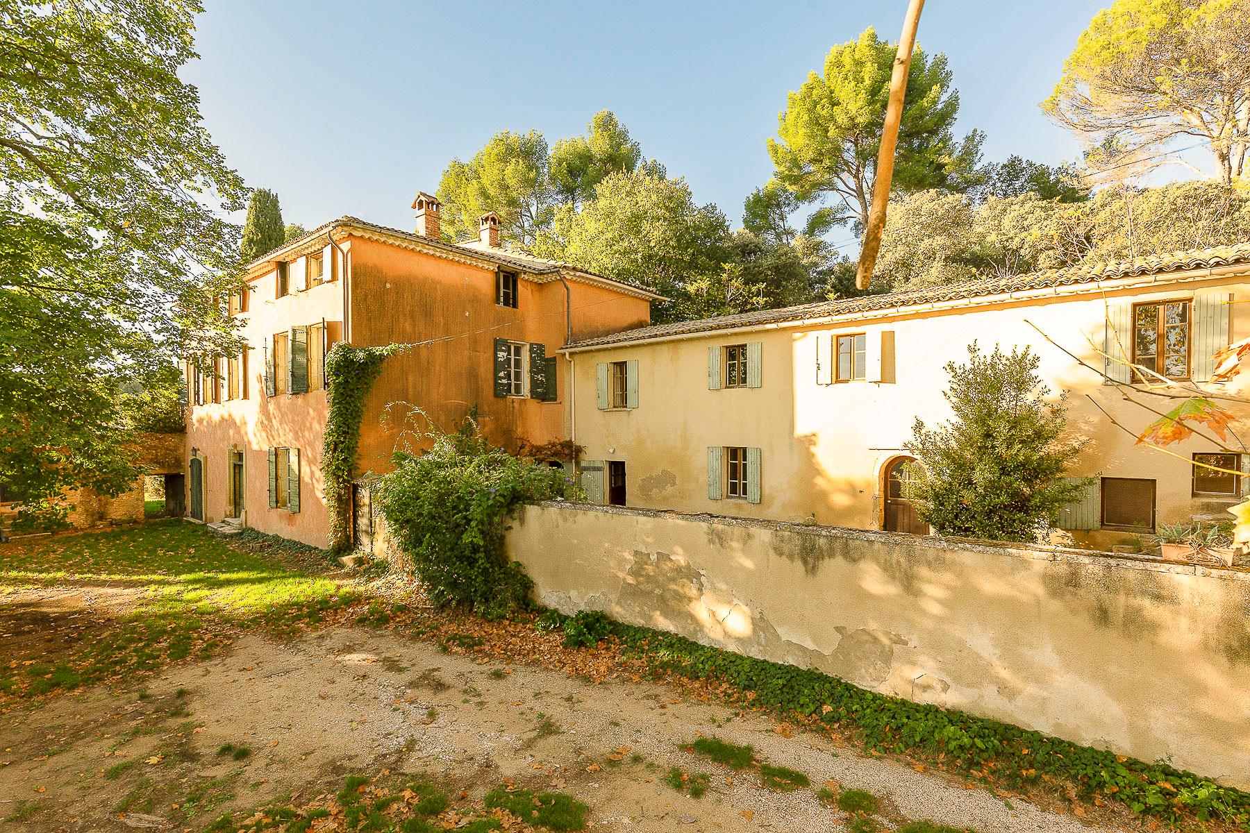 Vaugines, Vaucluse, Provence-Alpes-Côte d'Azur