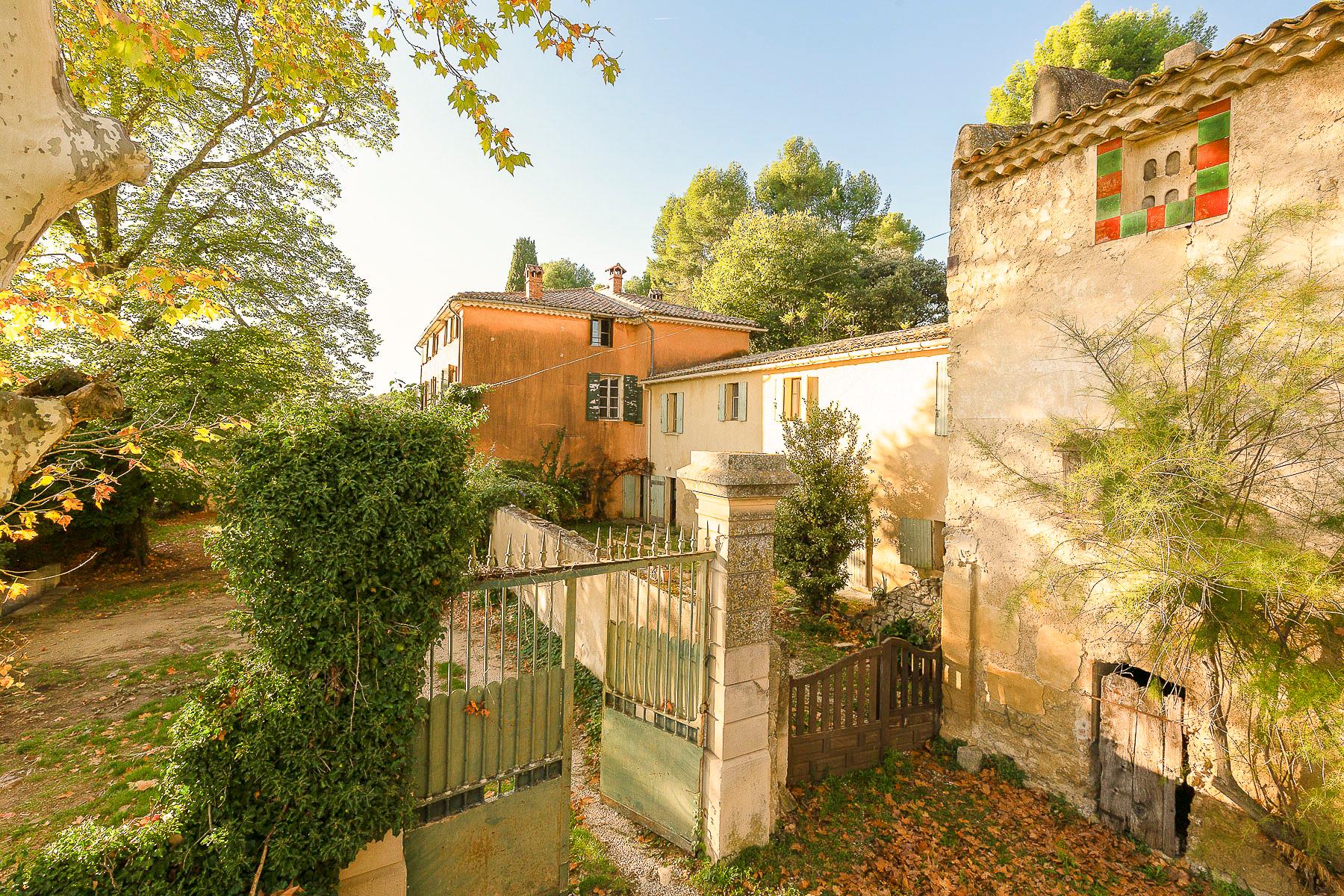 Vaugines, Vaucluse, Provence-Alpes-Côte d'Azur