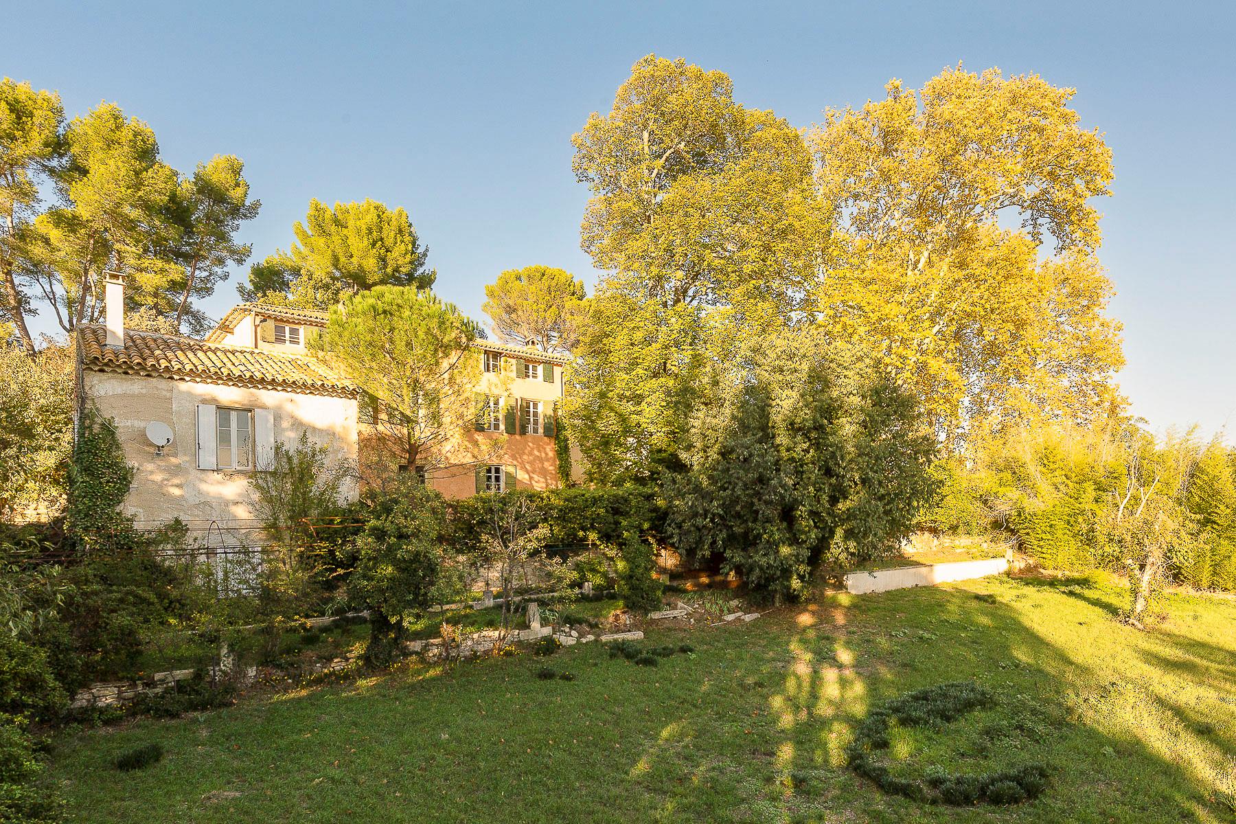 Vaugines, Vaucluse, Provence-Alpes-Côte d'Azur